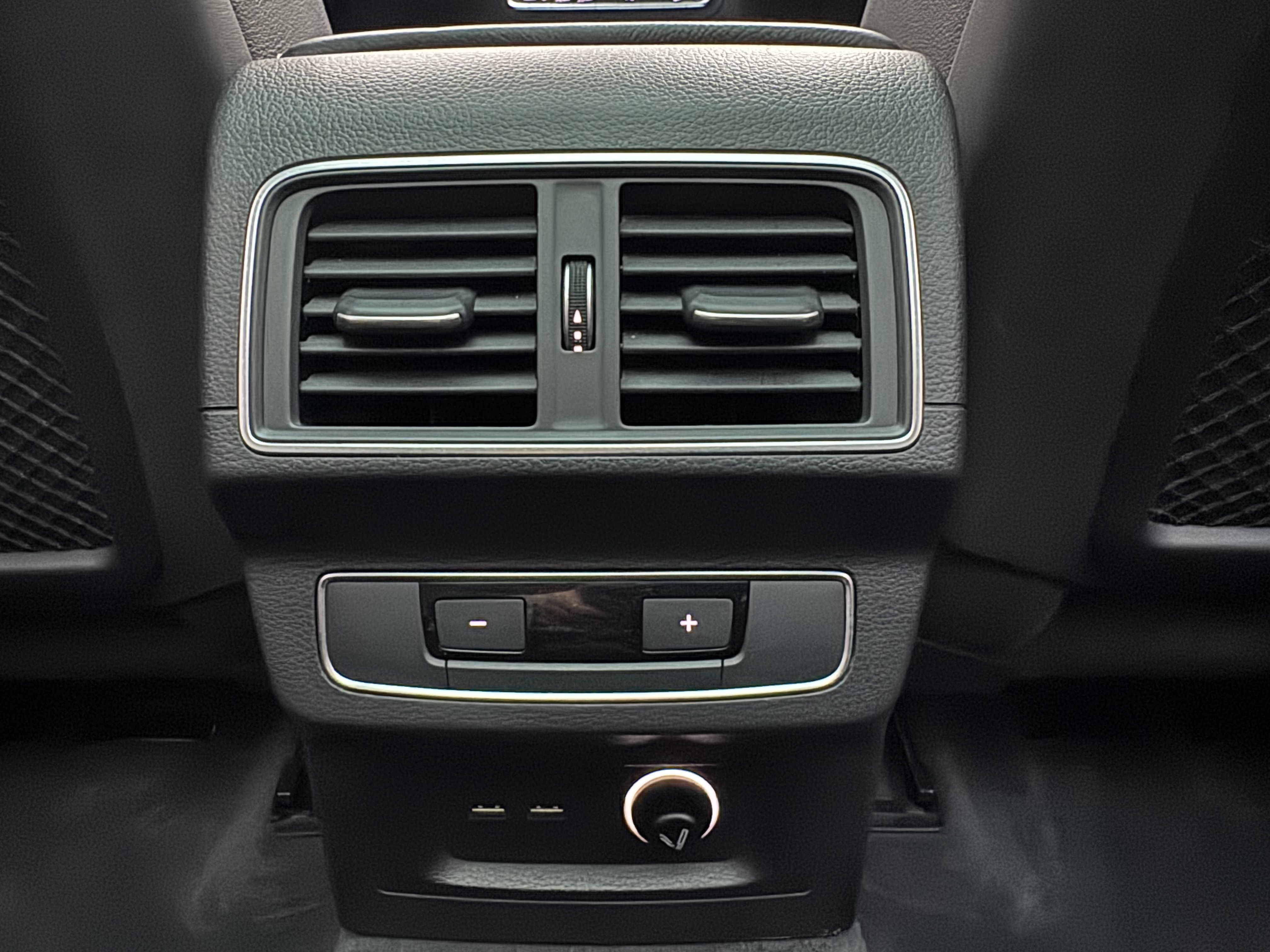 Audi Q5L 2020 صورة سيارة #20