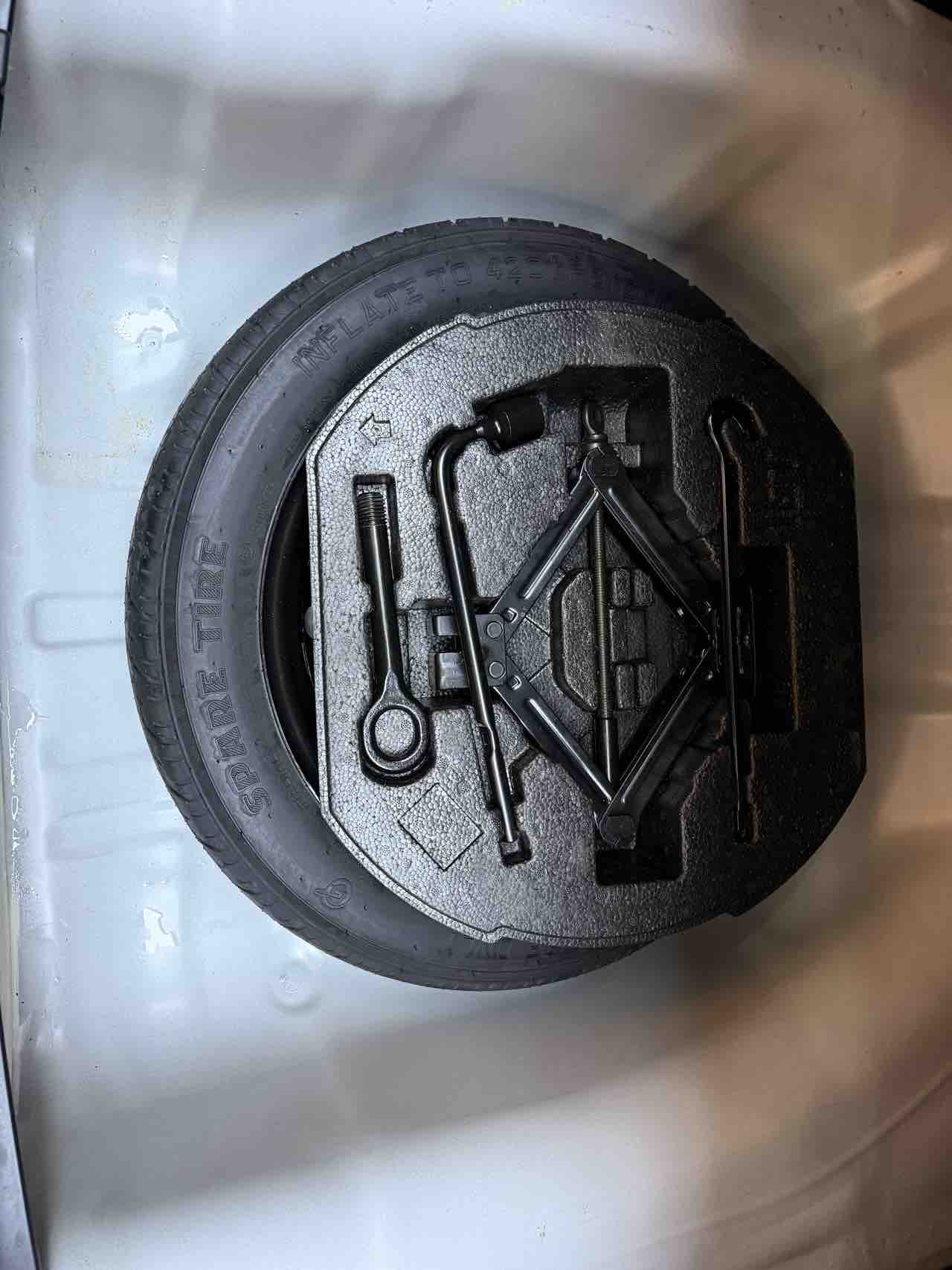 Kia K3 2022 car image #20