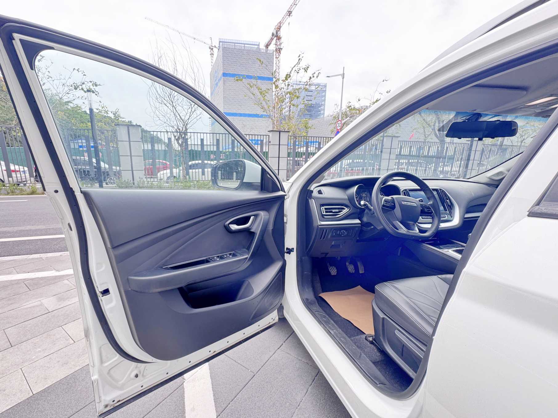 X70M 2020 #20 X70M 2020 car image #20