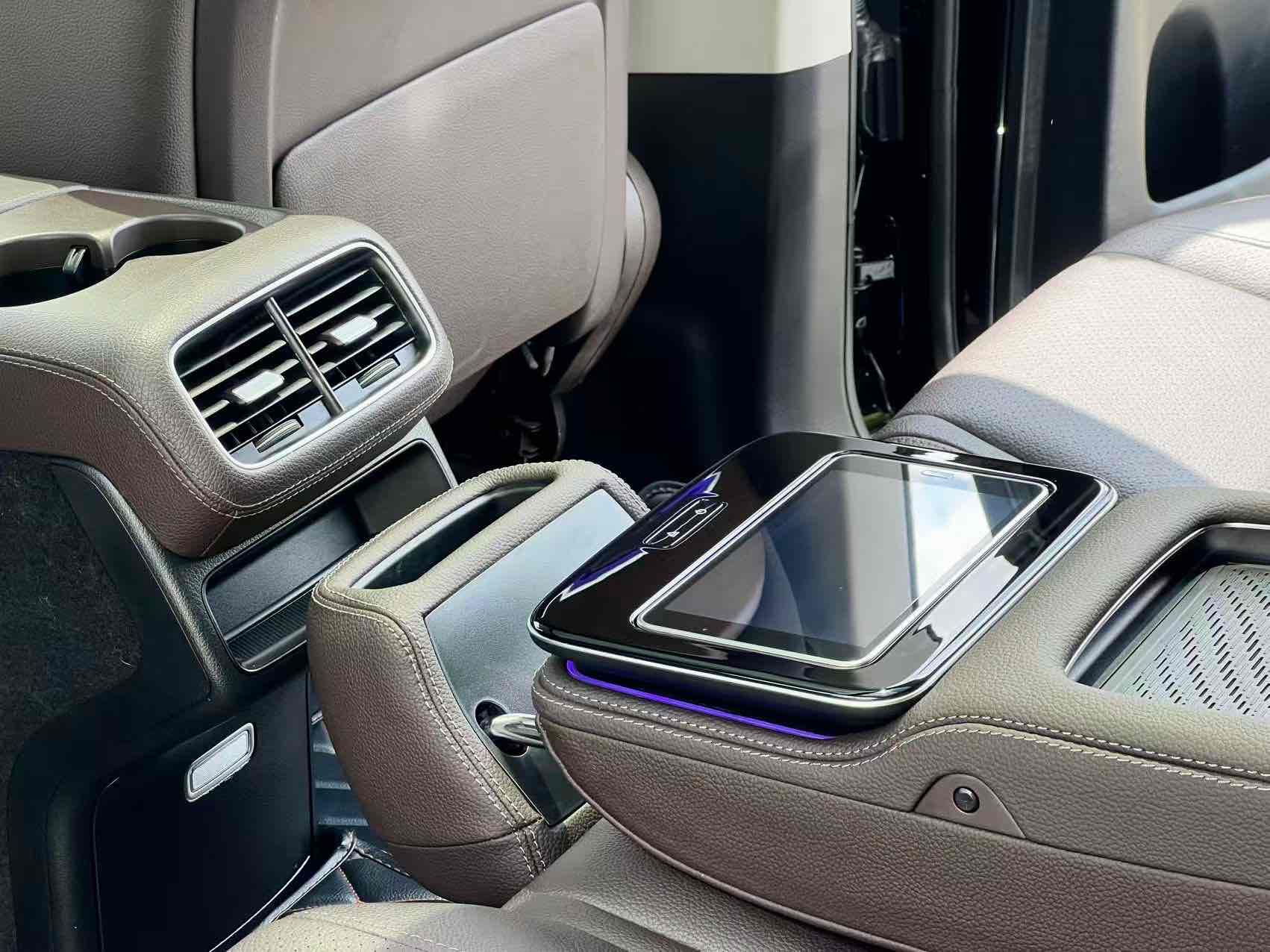 Mercedes-Benz GLE Class New Energy 2022 car image #20