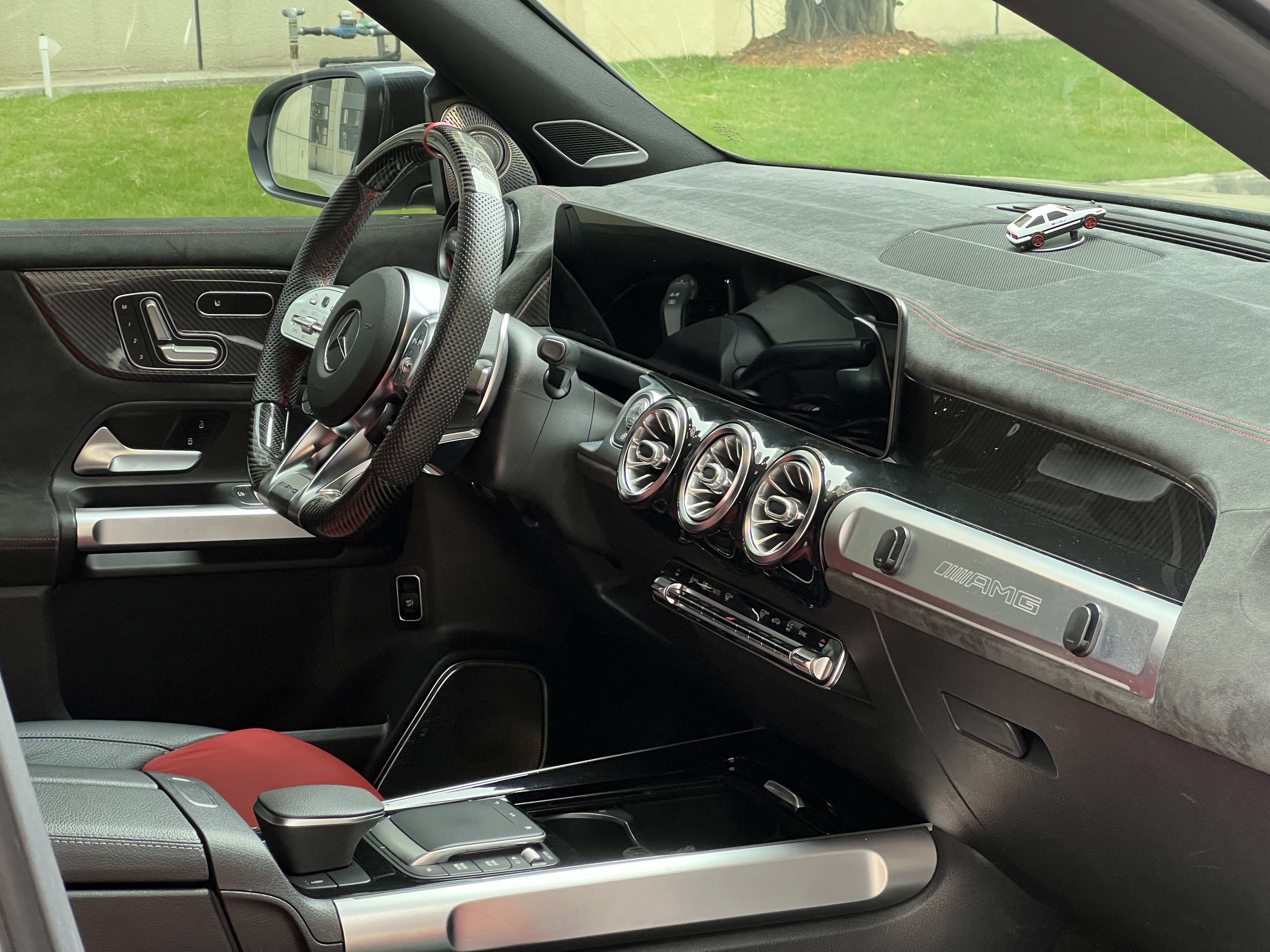 Mercedes-Benz GLB AMG 2021 صورة سيارة #20