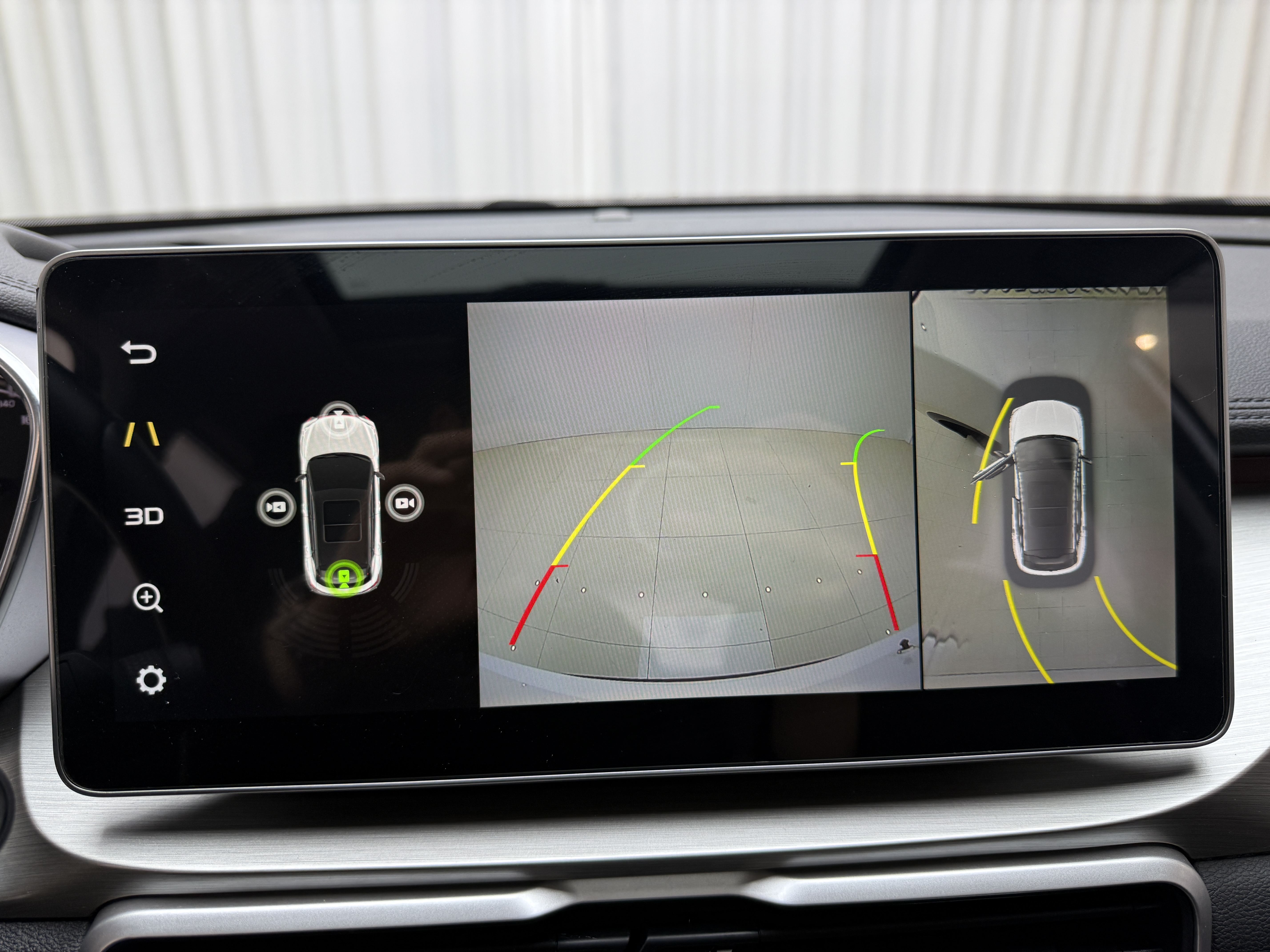 GEELY Coolray 2021 #20 GEELY Coolray 2021 car image #20
