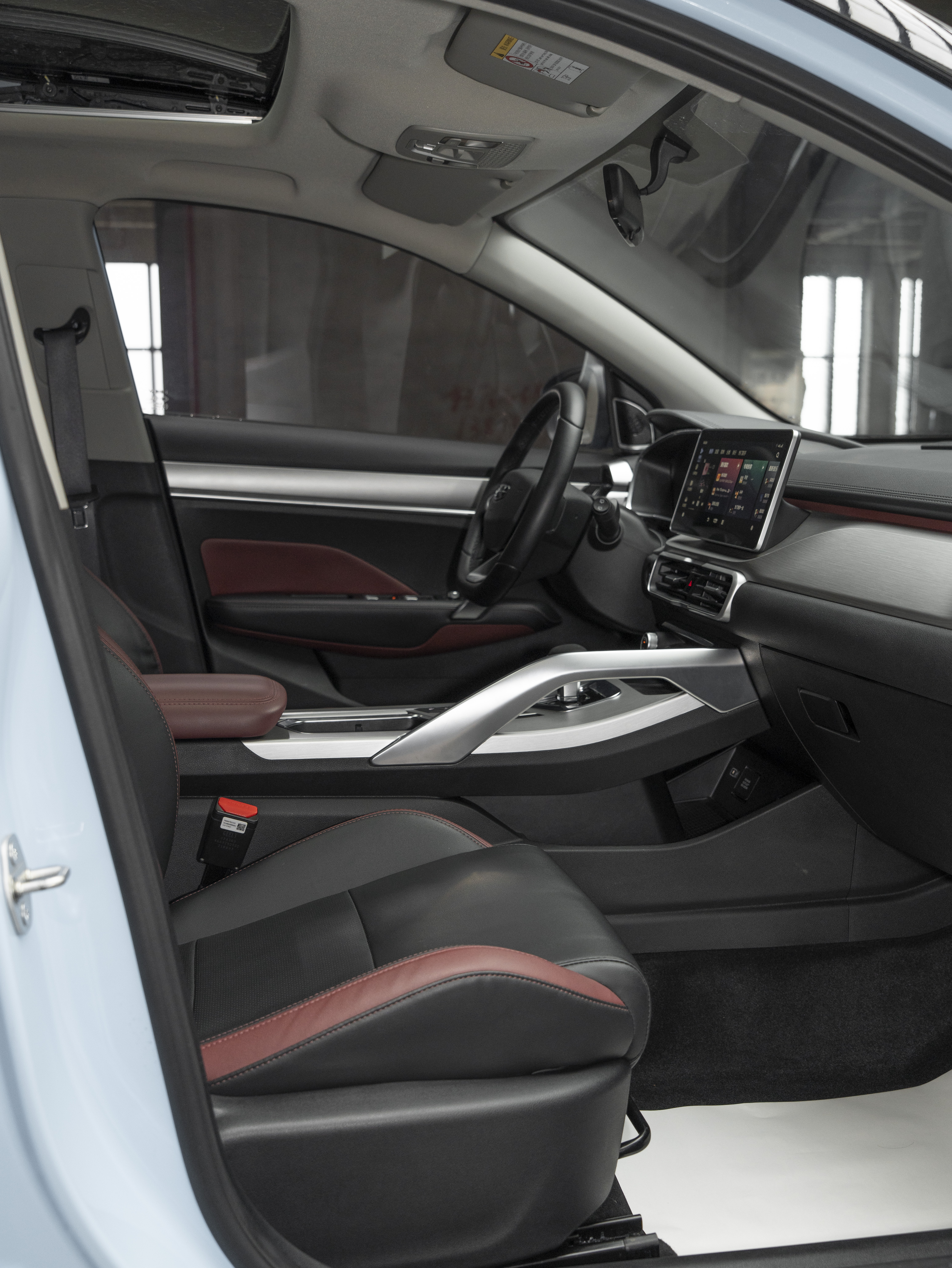 GEELY Coolray 2021 #20 GEELY Coolray 2021 car image #20