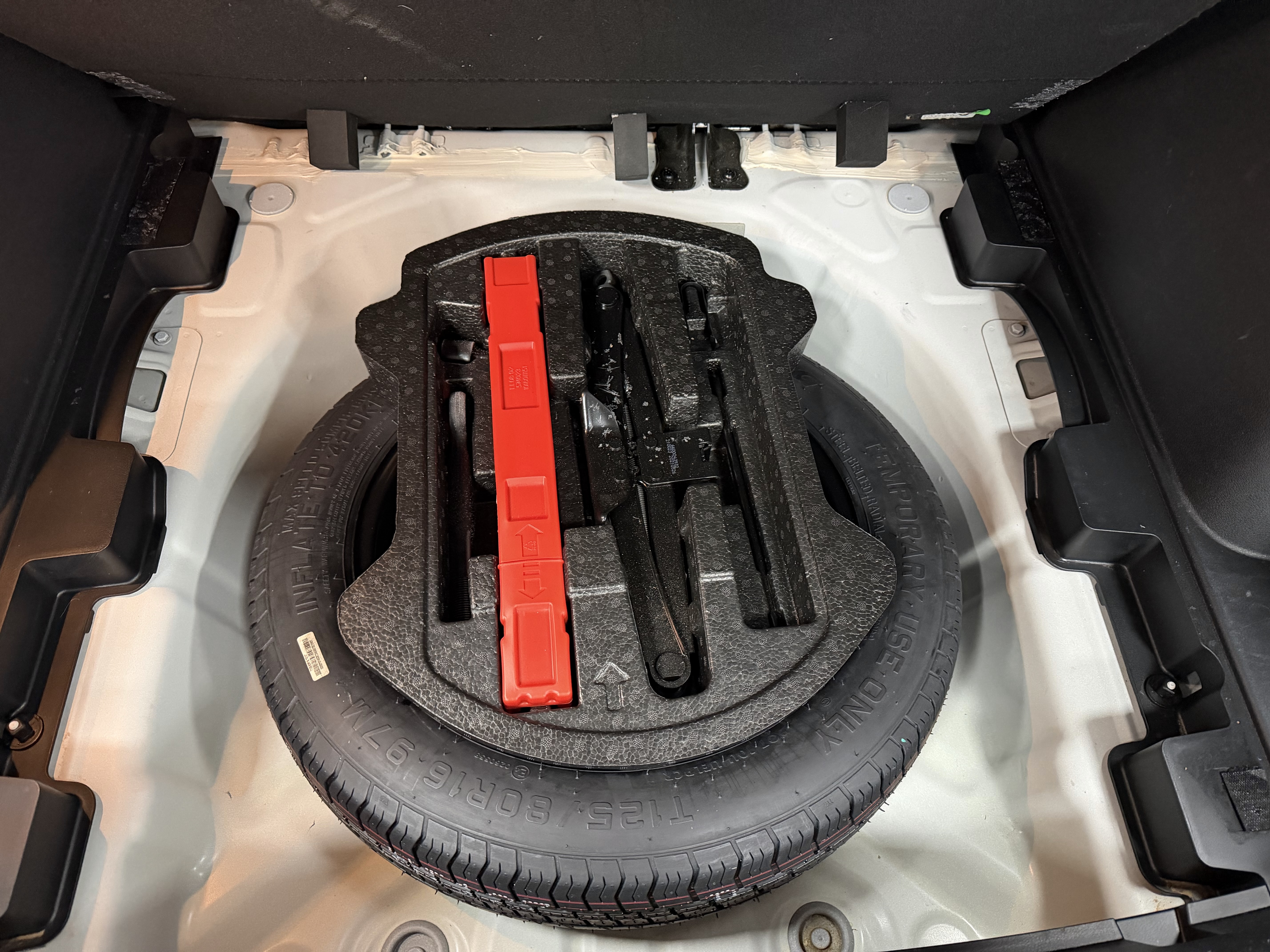 GEELY Coolray 2021 car image #20