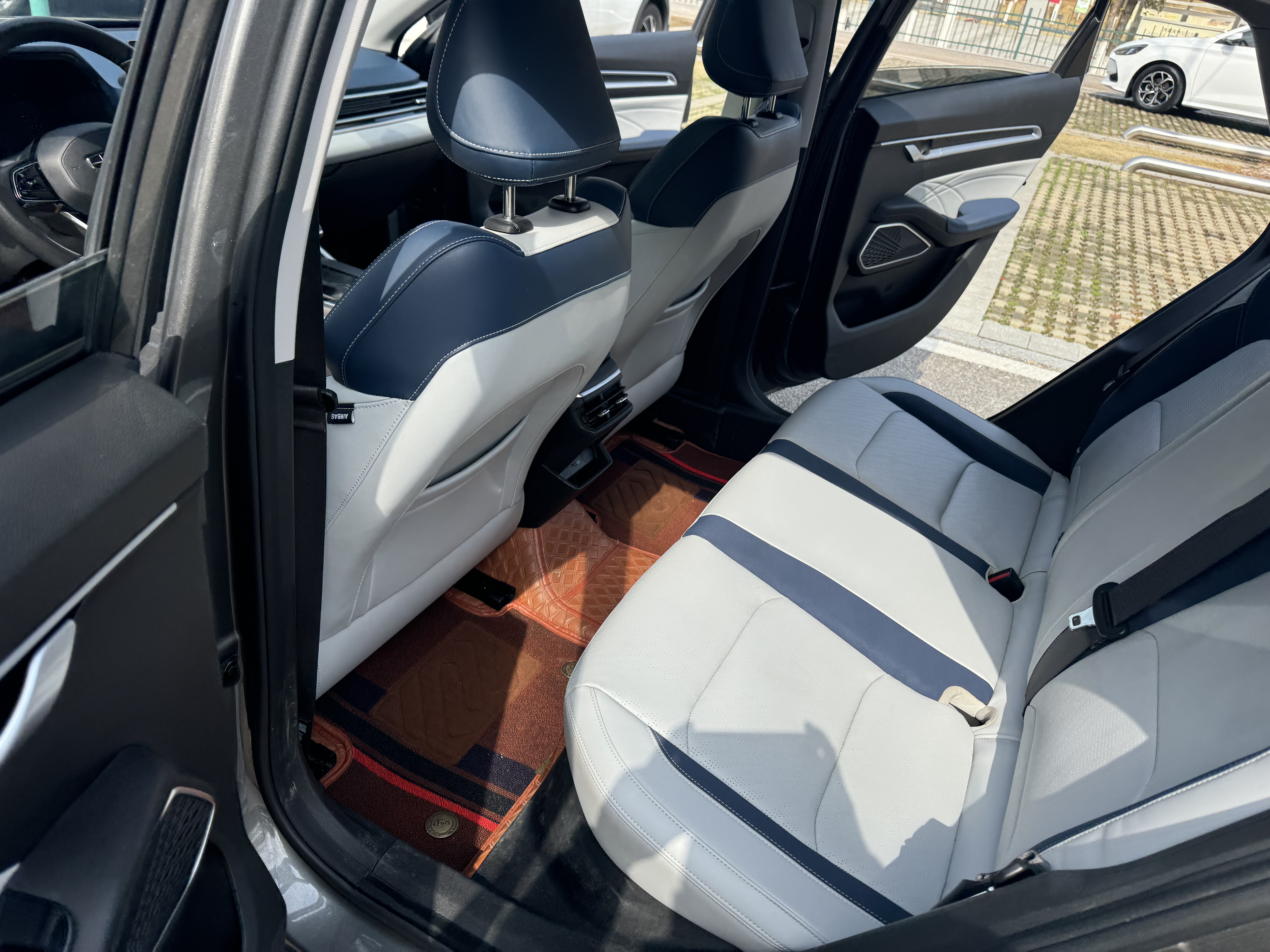 GEELY Emgrand 2022 #20 GEELY Emgrand 2022 car image #20