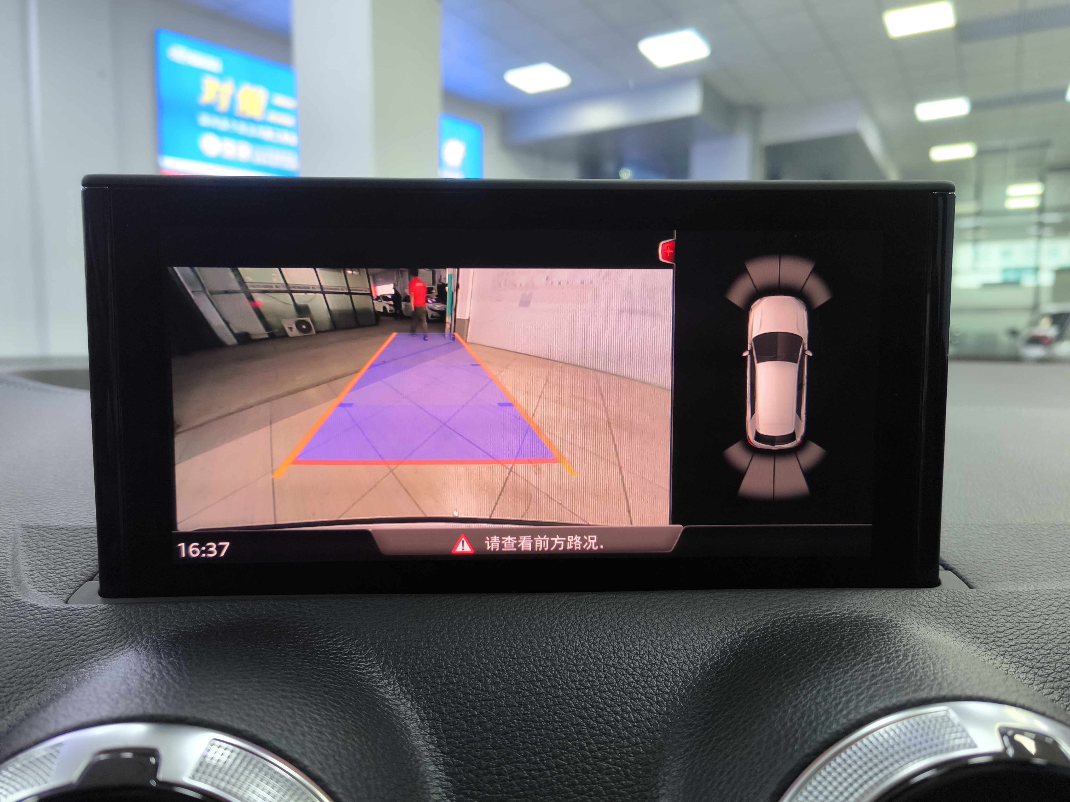 Audi Q2L 2022 immagine di auto #20