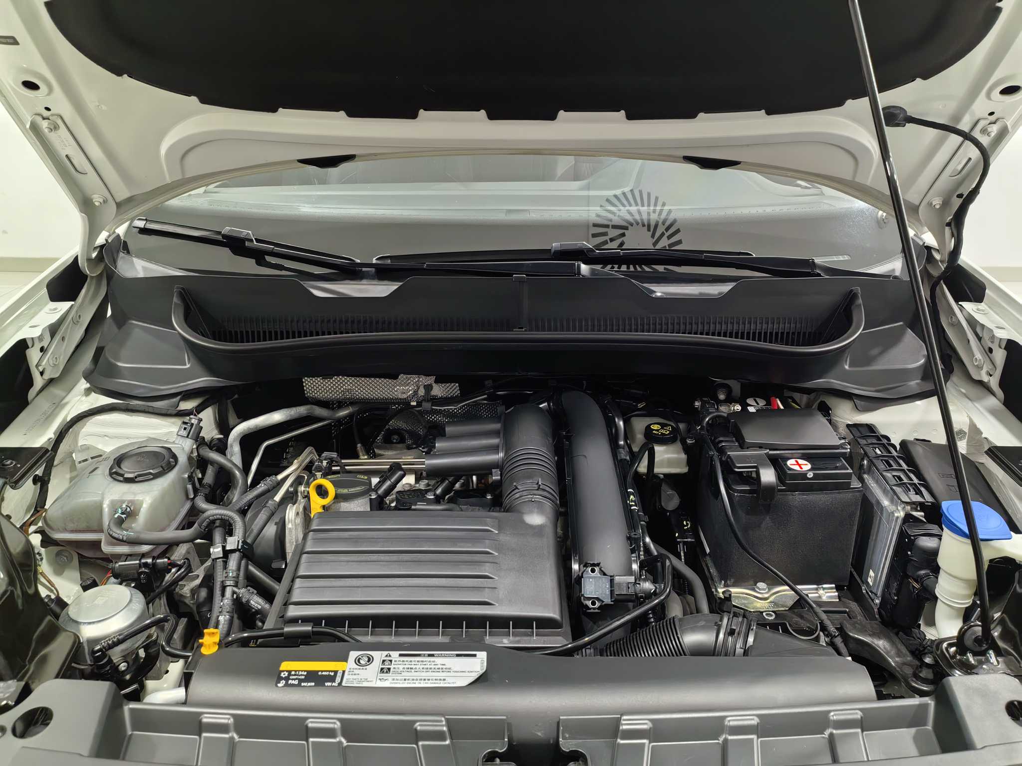 Volkswagen T-Cross 2022 car image #20