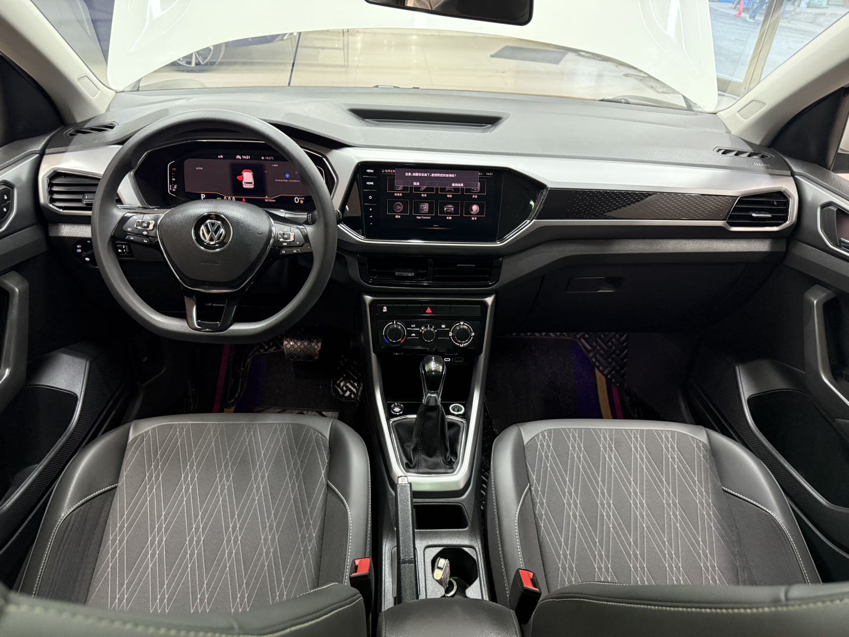 Volkswagen T-Cross 2022 car image #20
