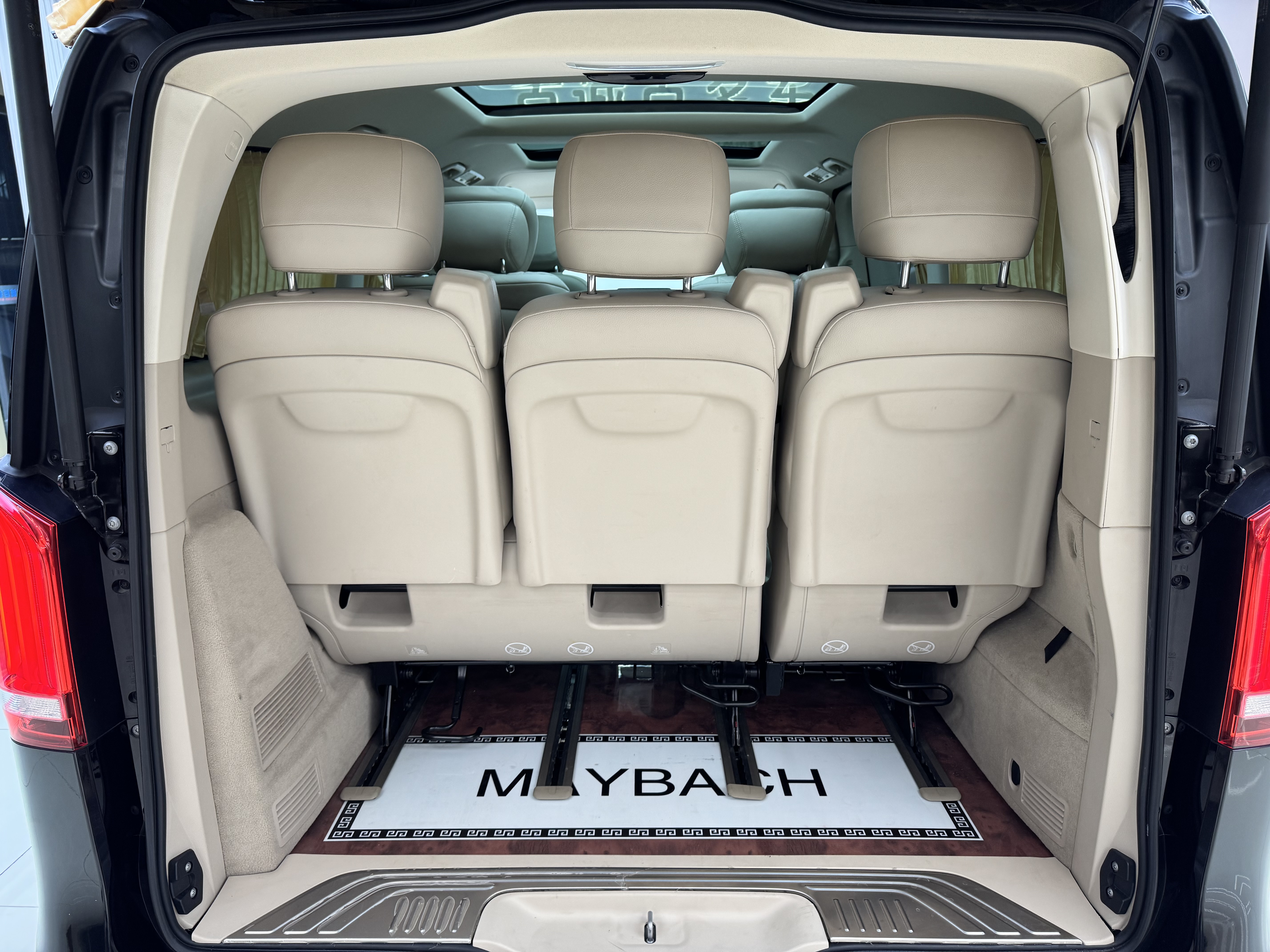 Mercedes-Benz V Class 2021 car image #20