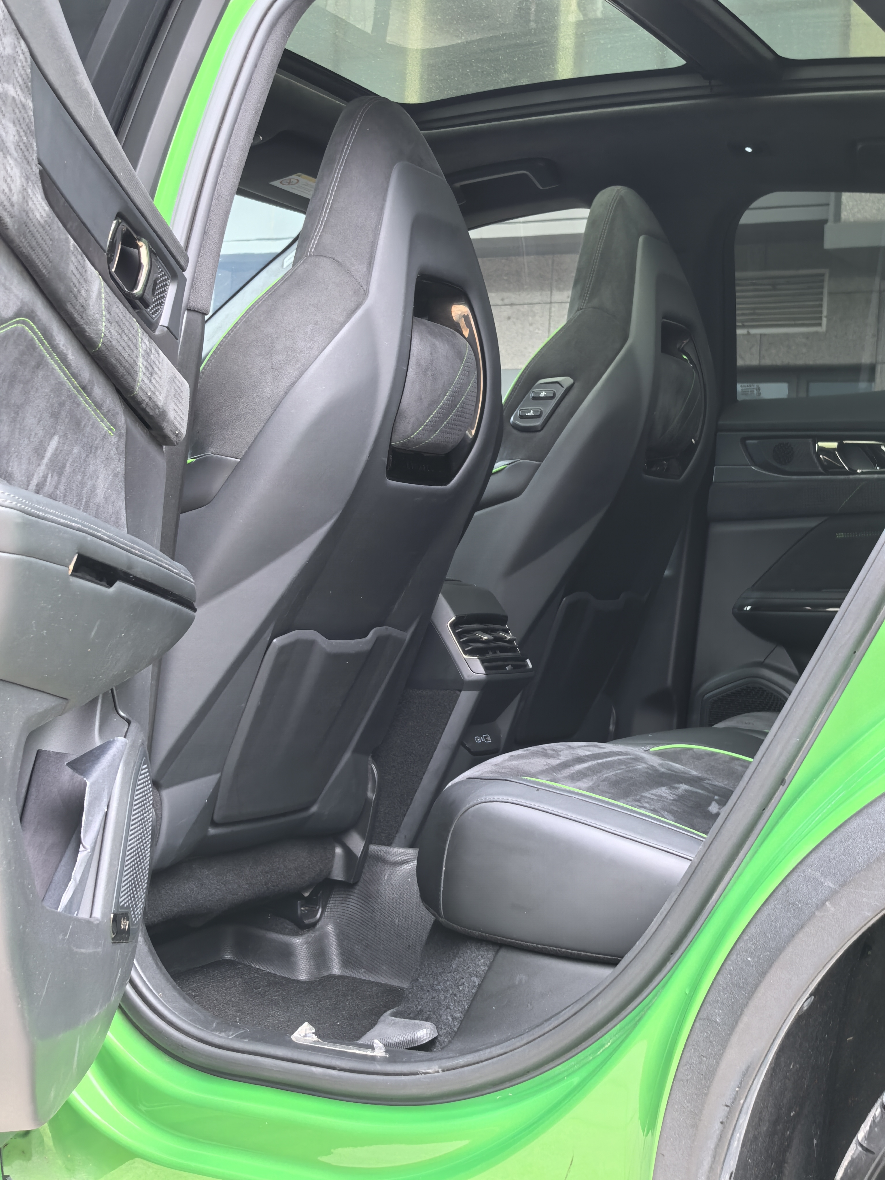 Lynk & Co 05 2022 car image #20