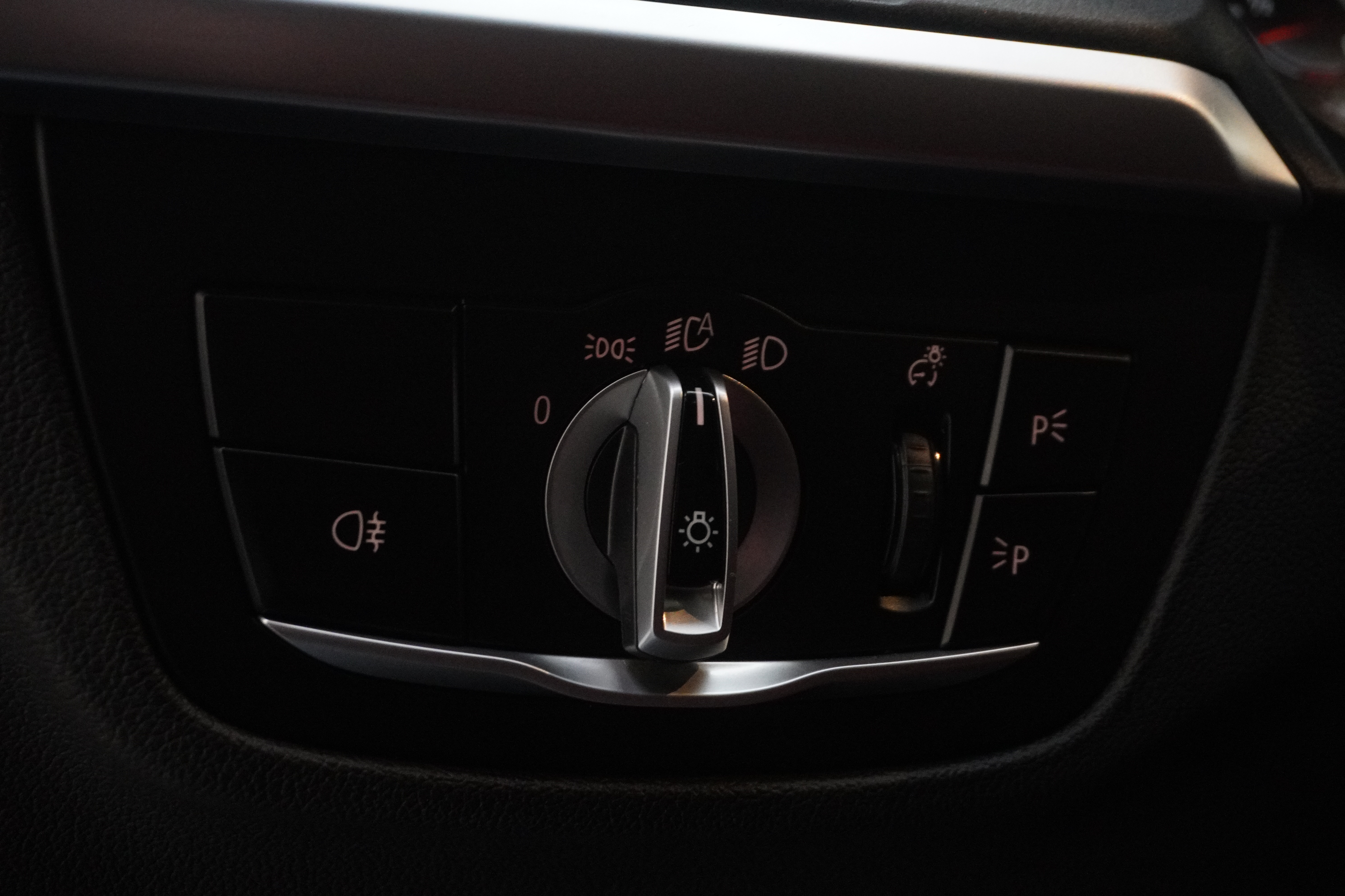 BMW X4 2023 immagine di auto #20