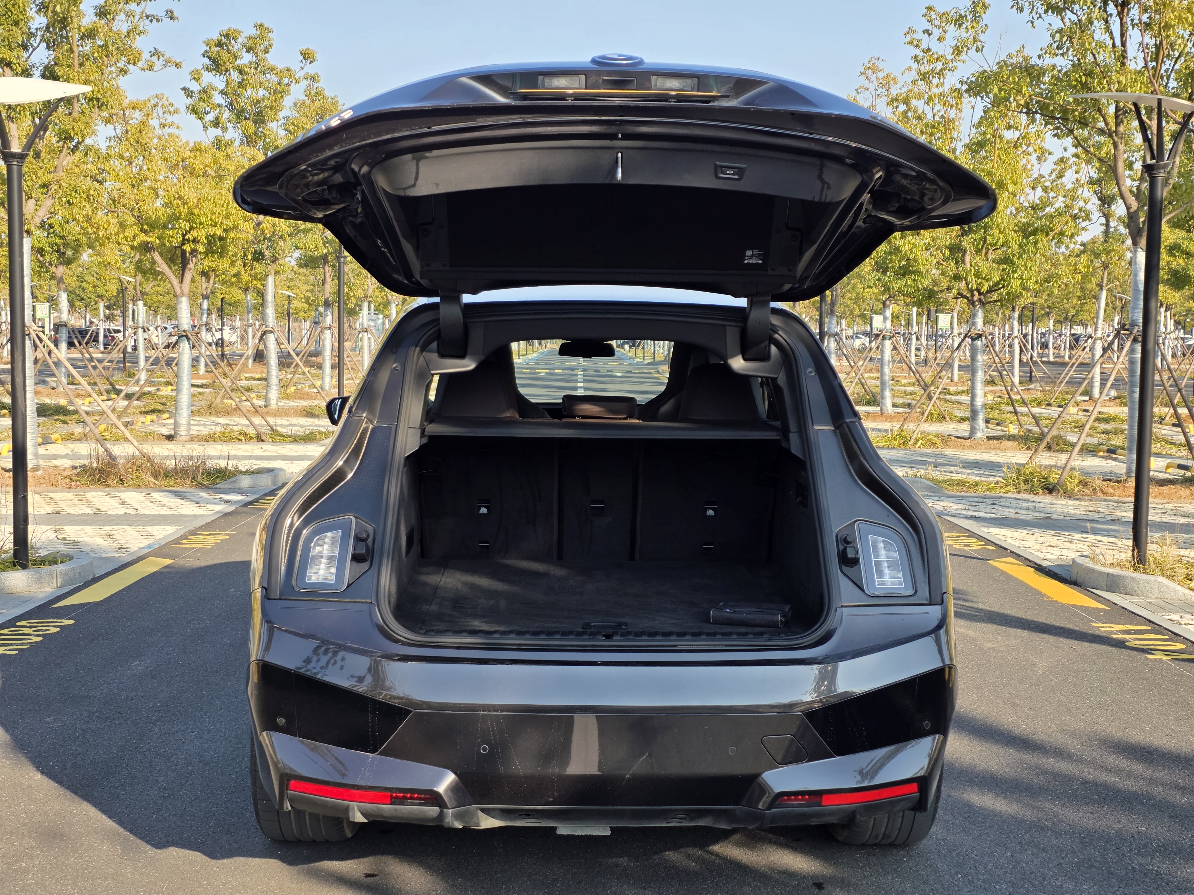 BMW iX 2022 car image #20