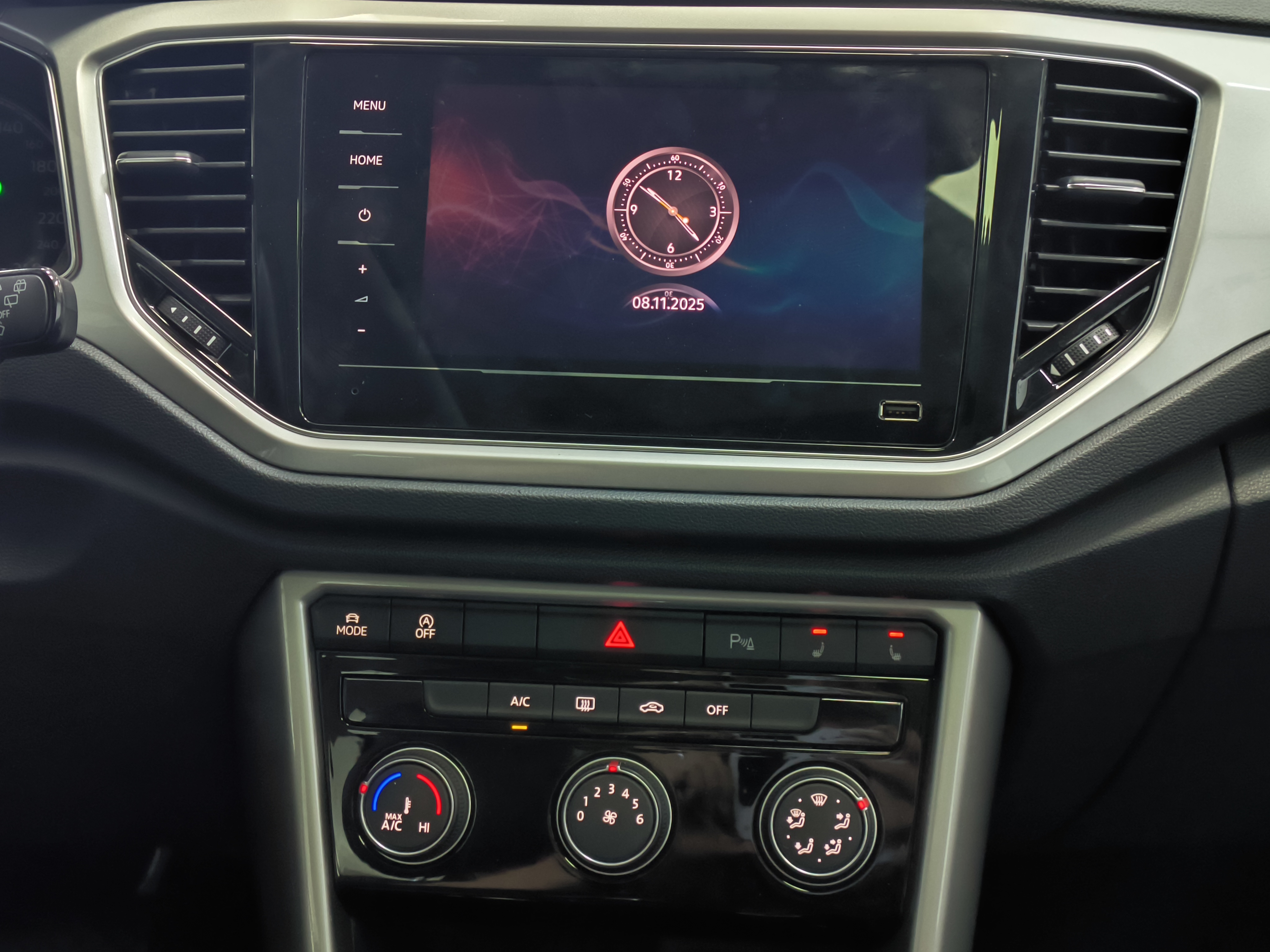 Volkswagen T-Roc 2022 car image #20