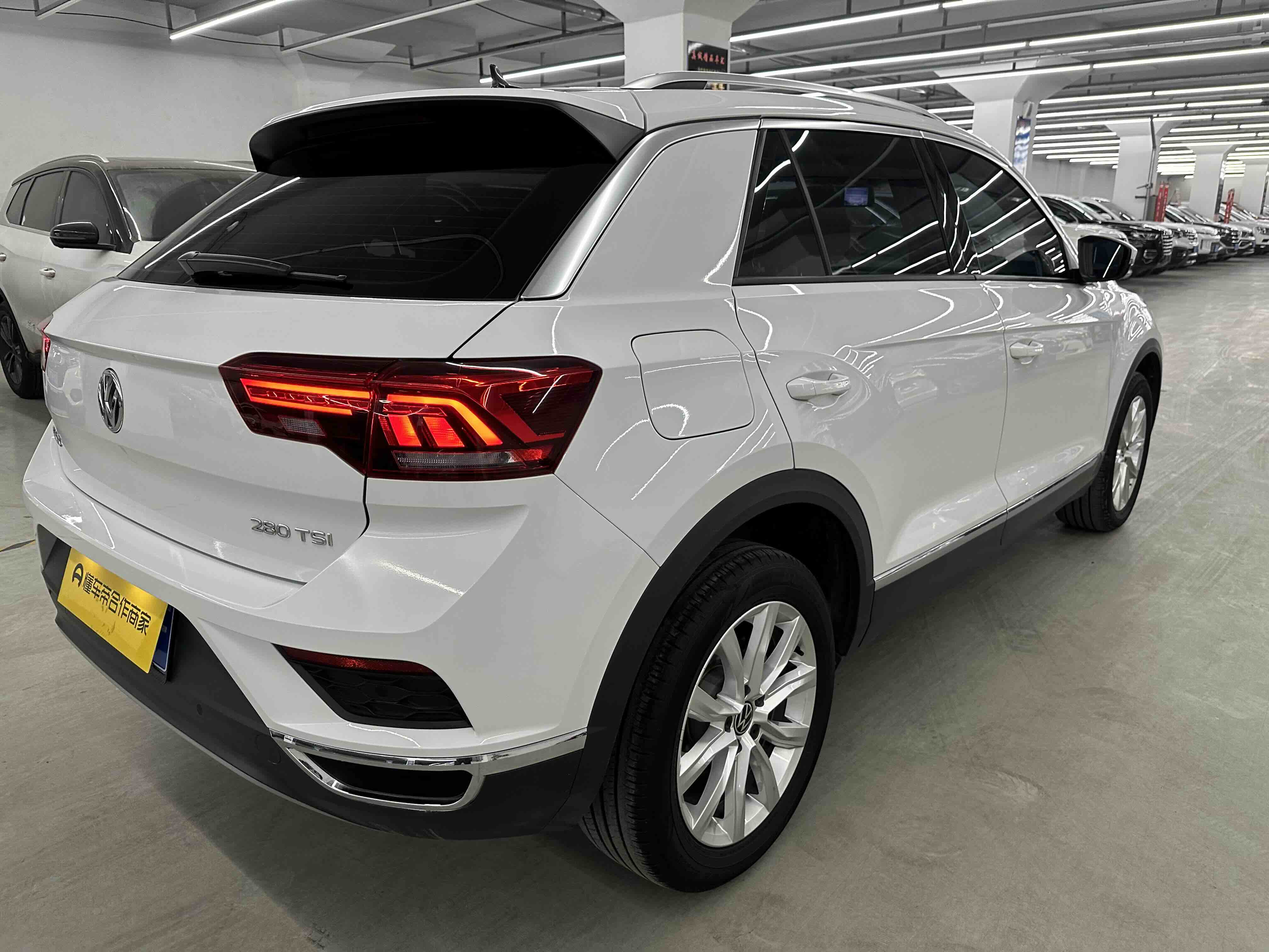 T-Roc 2022 car image #20