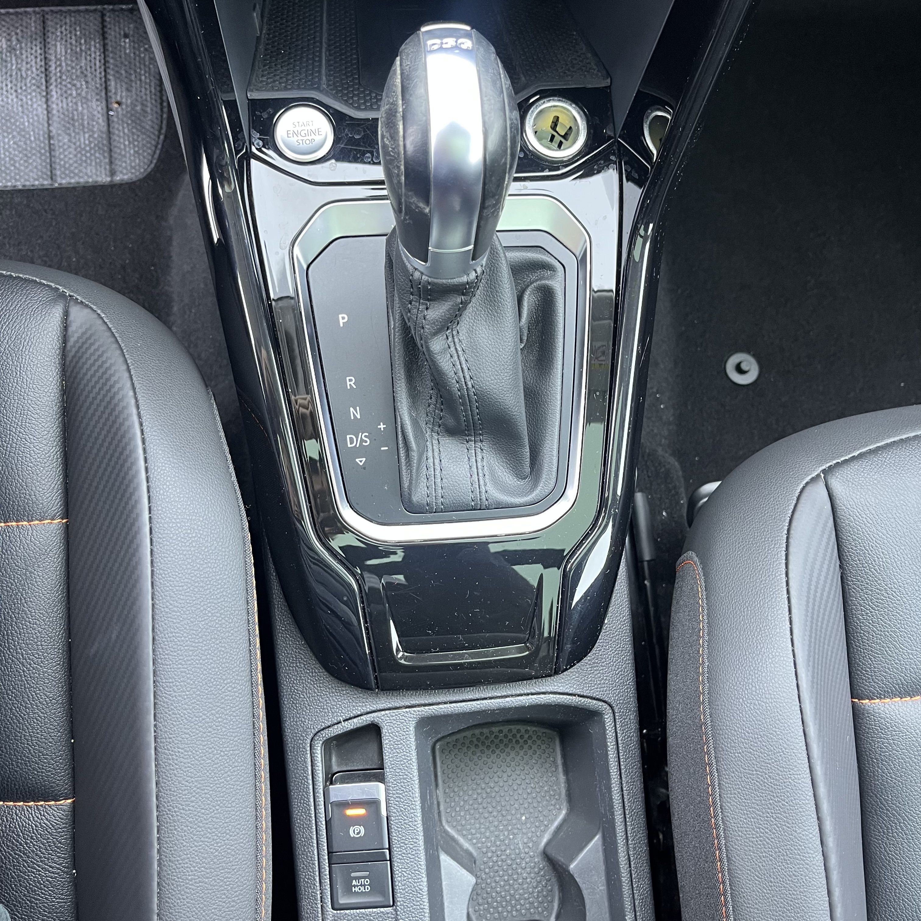 Volkswagen T-Roc 2022 immagine di auto #20