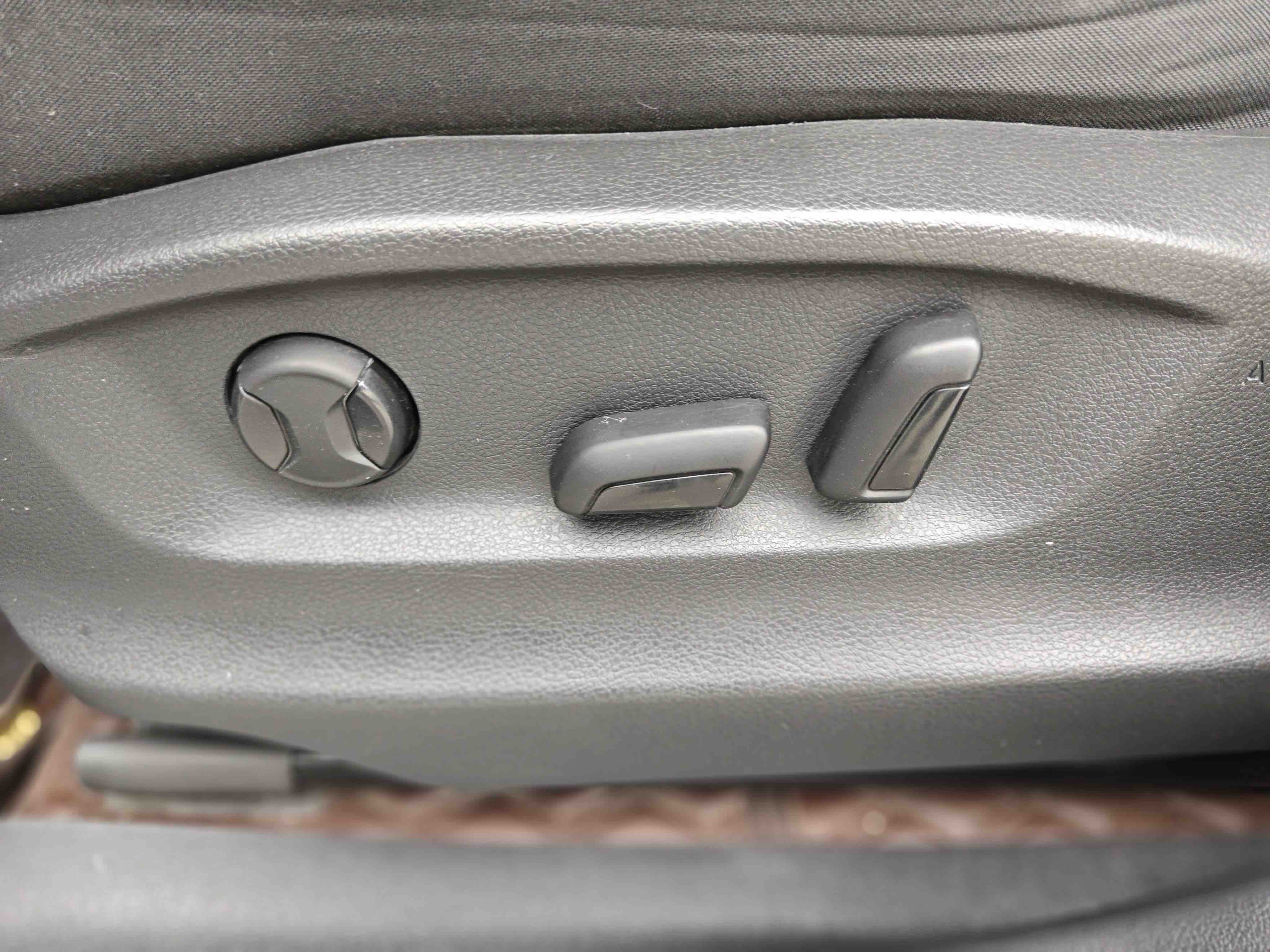 Skoda Kodiaq GT 2023 صورة سيارة #20