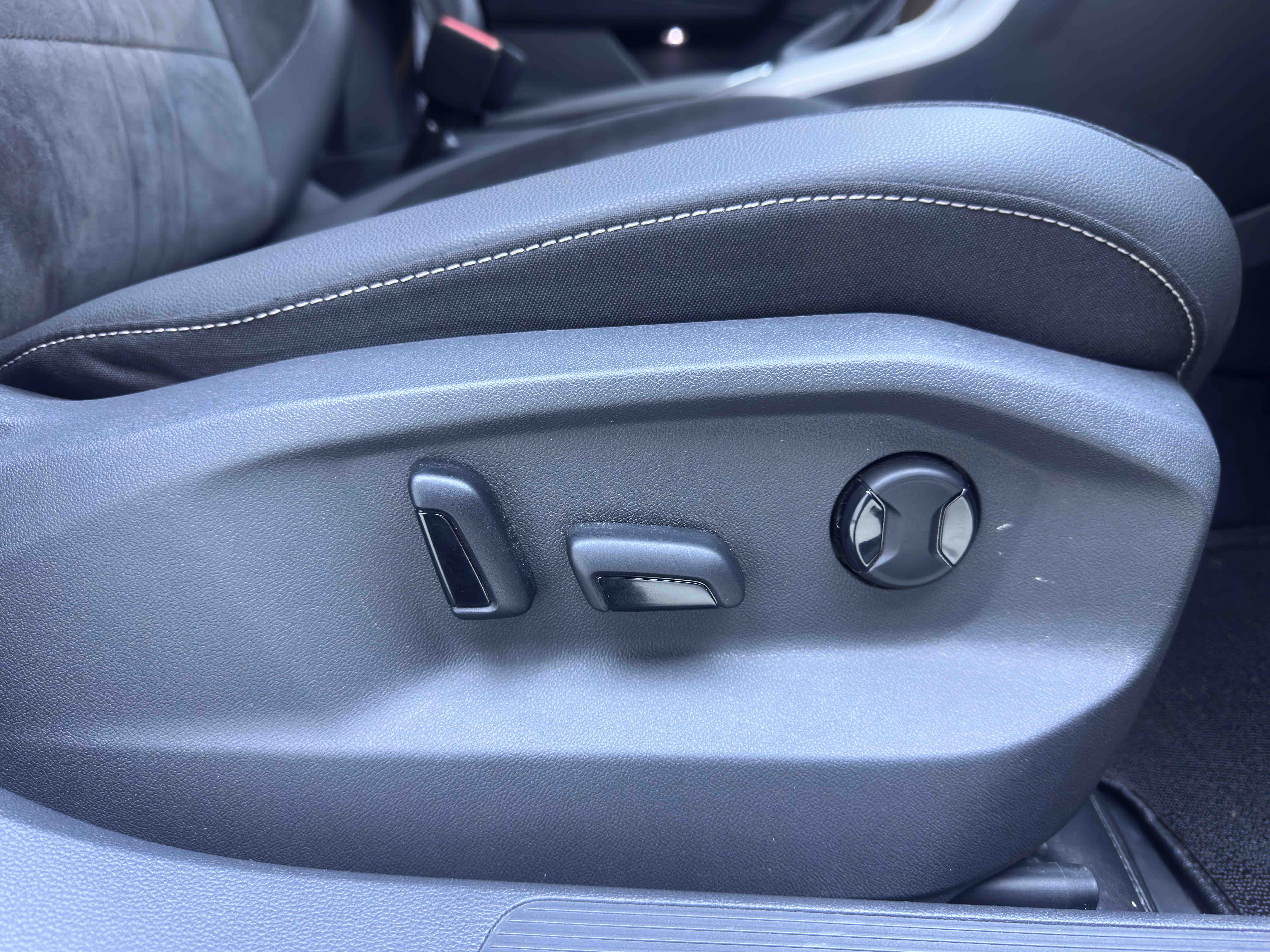 T-Roc 2022 car image #20