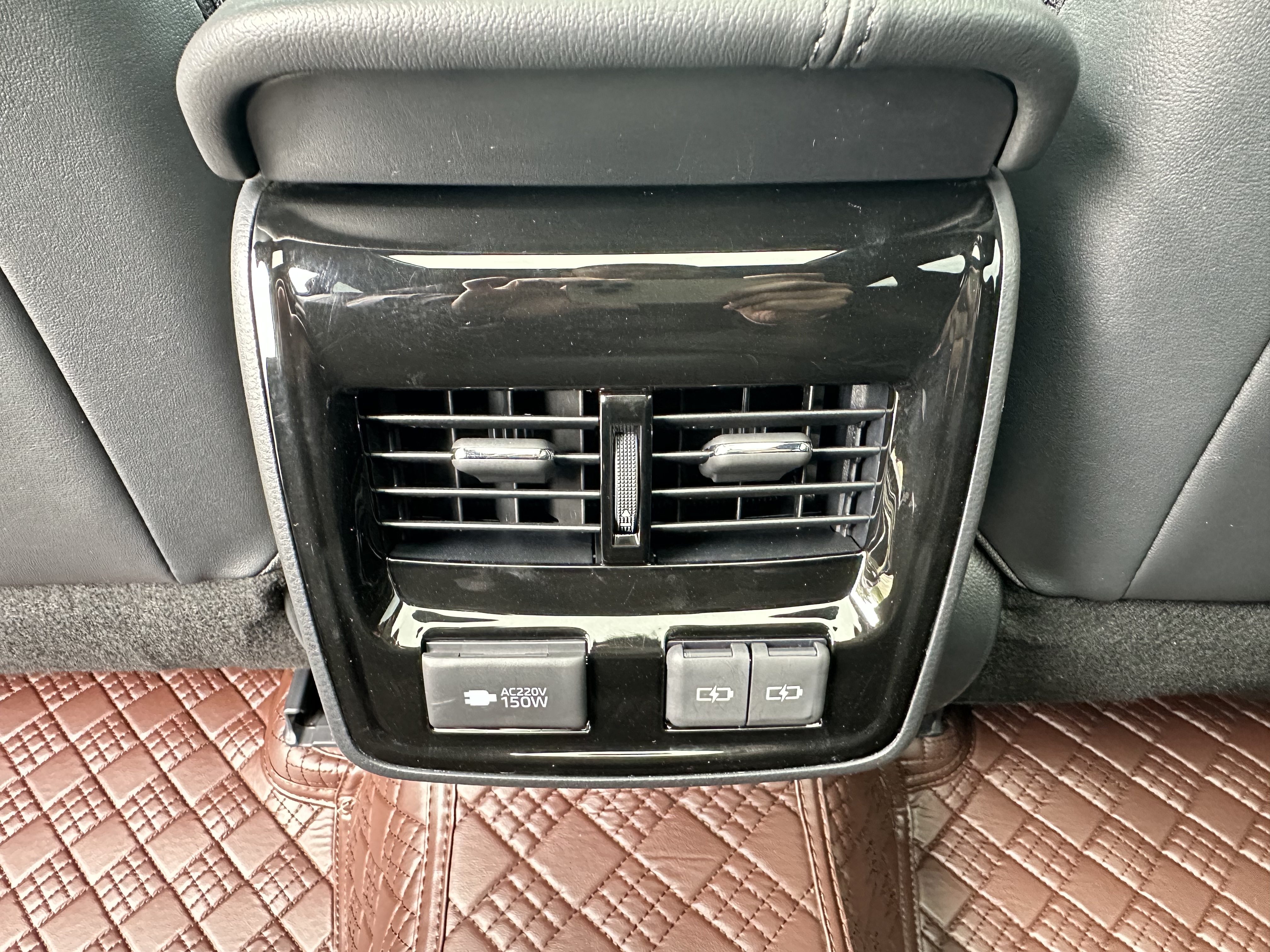 Toyota Avalon 2023 car image #20