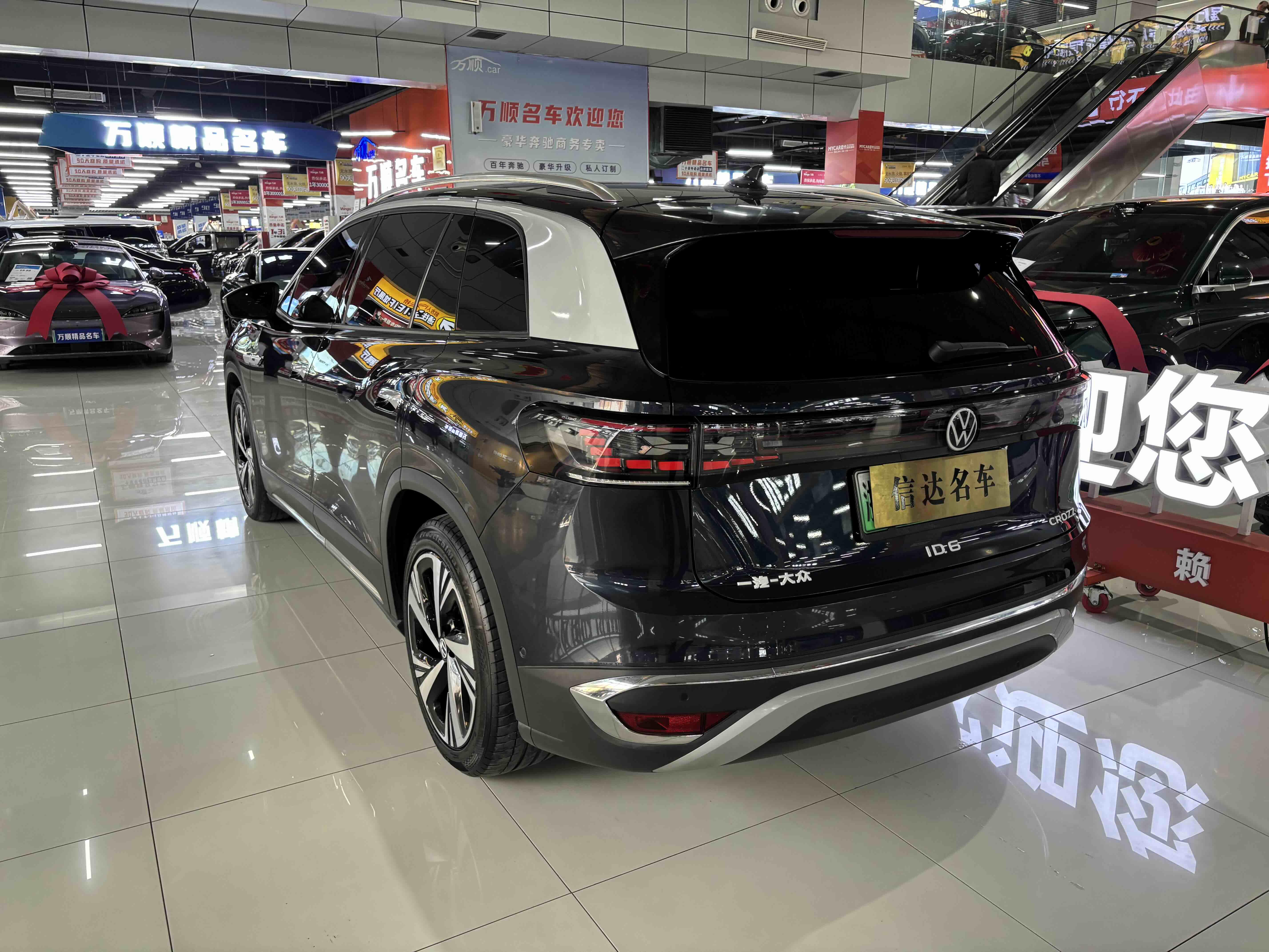 Volkswagen ID.6 Crozz 2022 immagine di auto #20