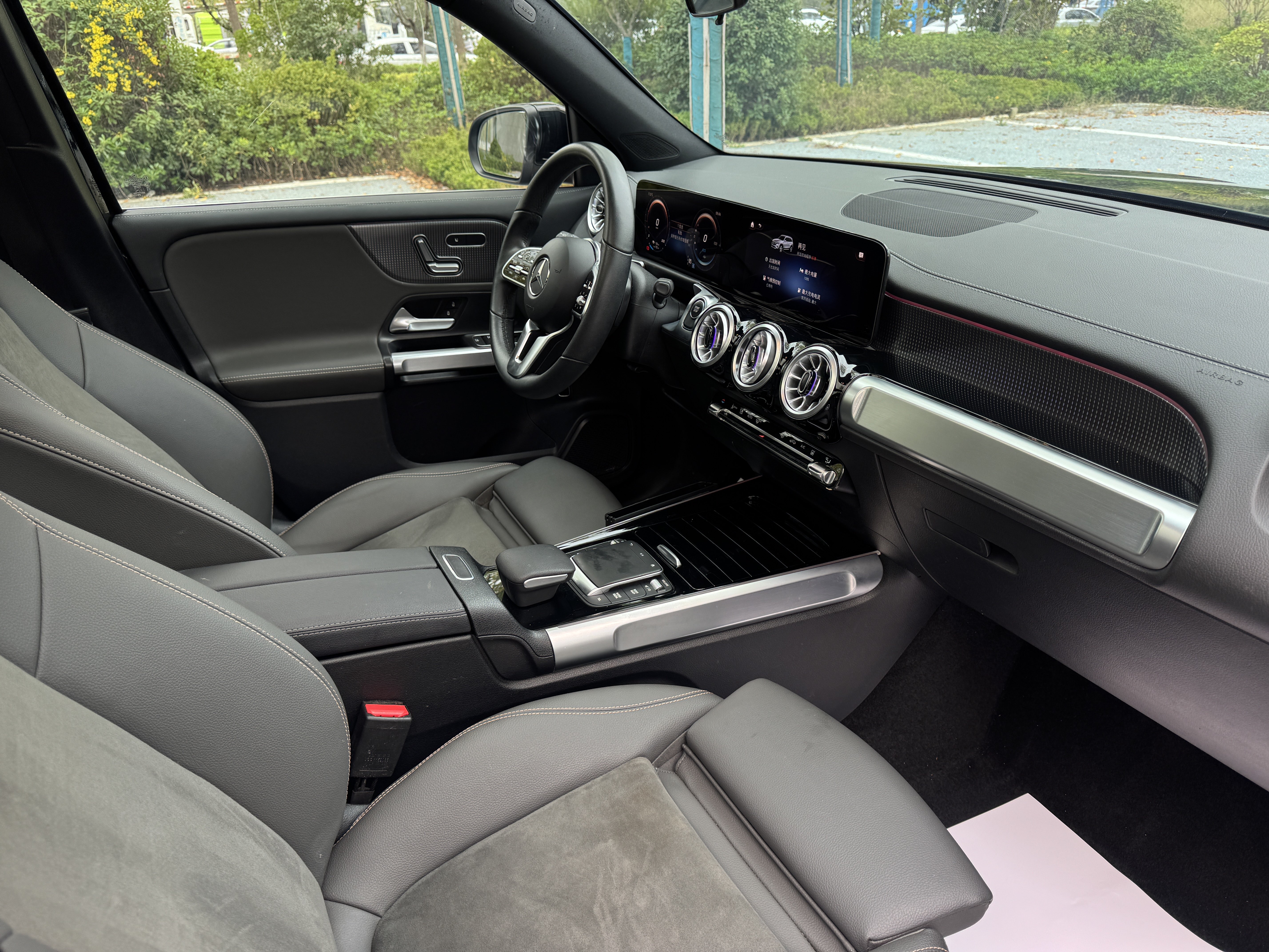 Mercedes-Benz EQB Class 2022 car image #20