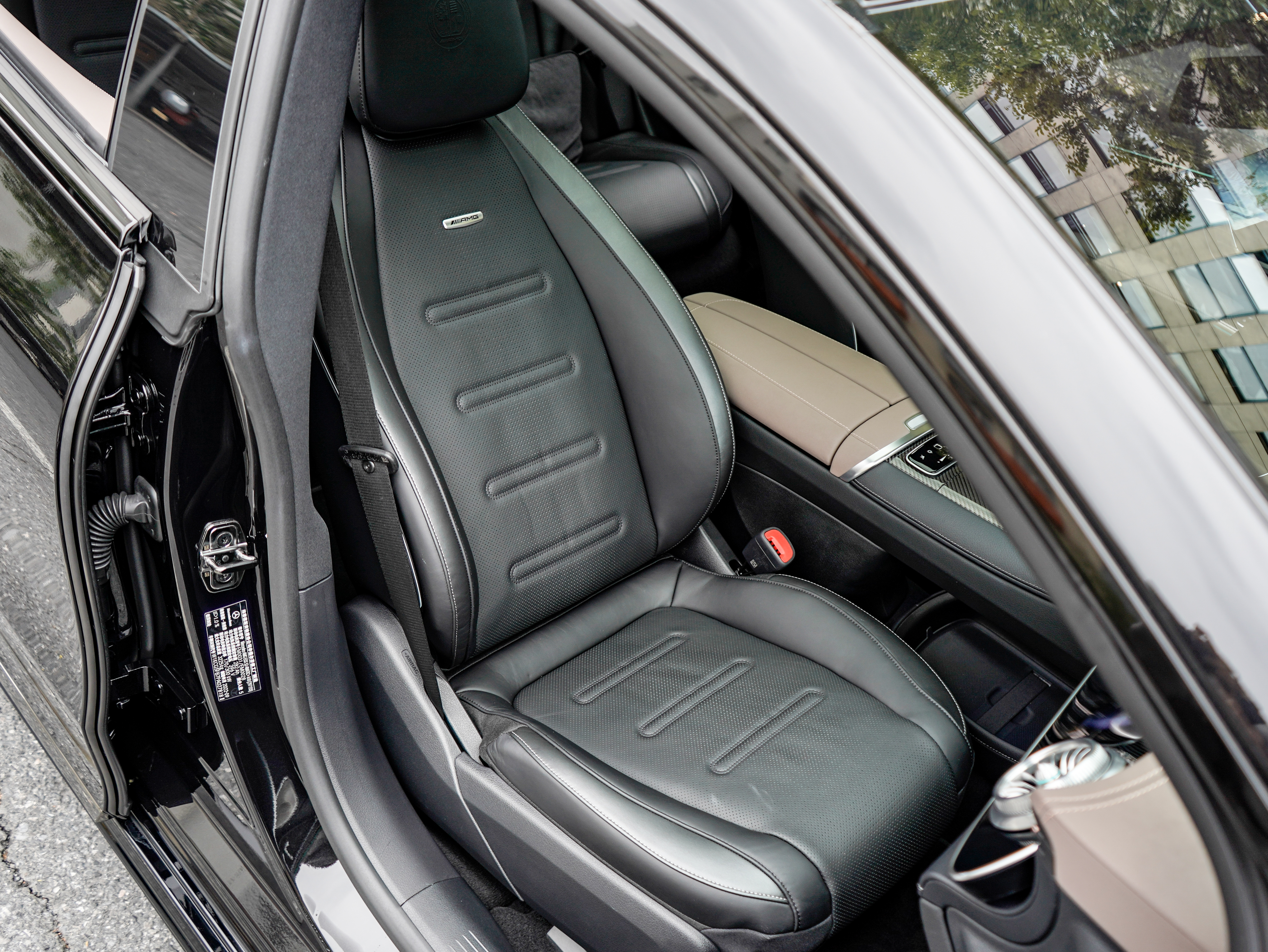 Mercedes-Benz EQS AMG 2023 imagen de coche #20