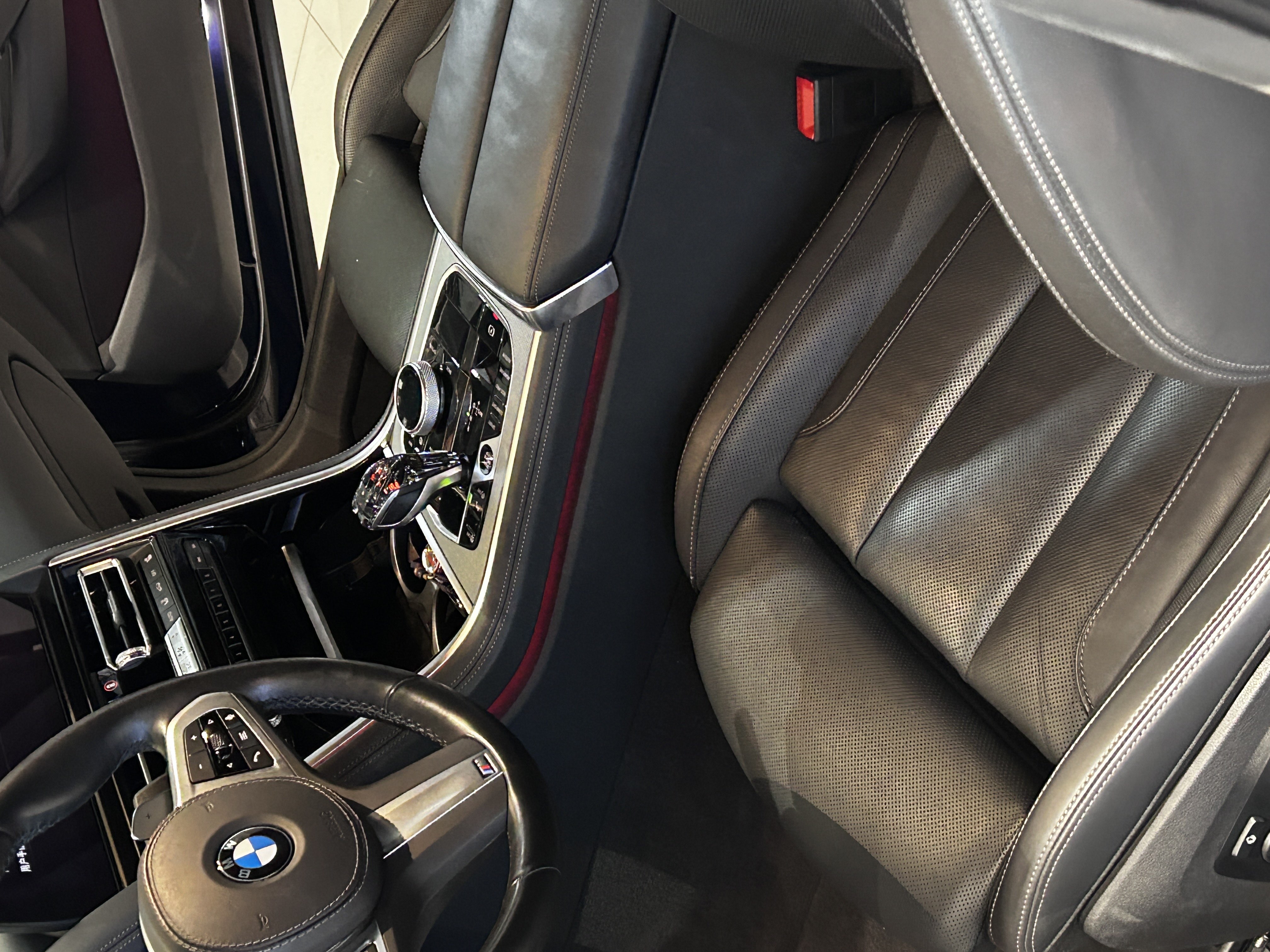 BMW 8 Series 2022 #20 BMW 8 Series 2022 car image #20