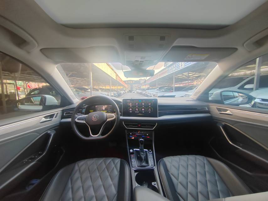 Volkswagen Sagitar 2022 car image #20