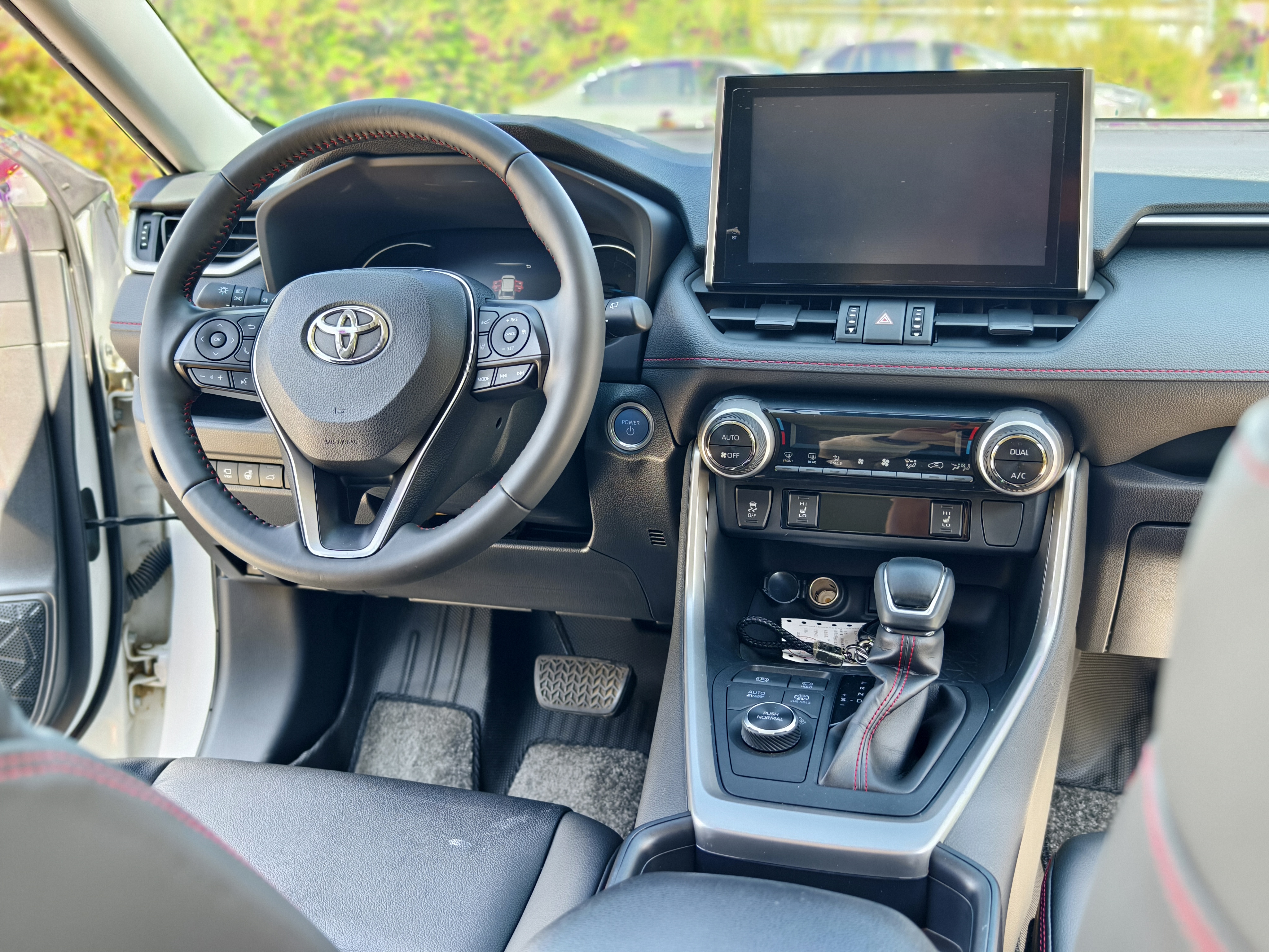 Toyota RAV4 Hybird E+ 2022 immagine di auto #20