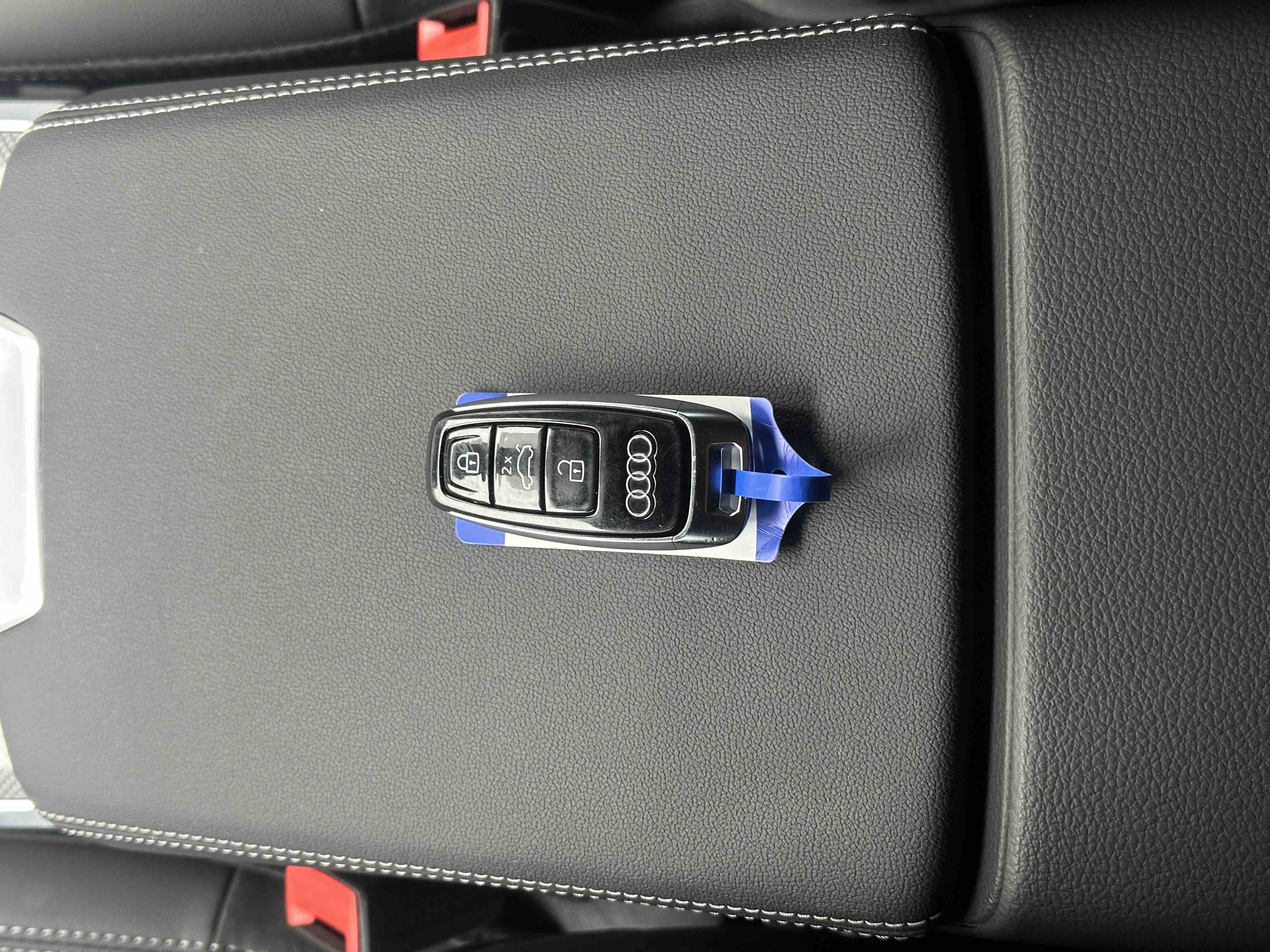 Audi A6L 2023 car image #20