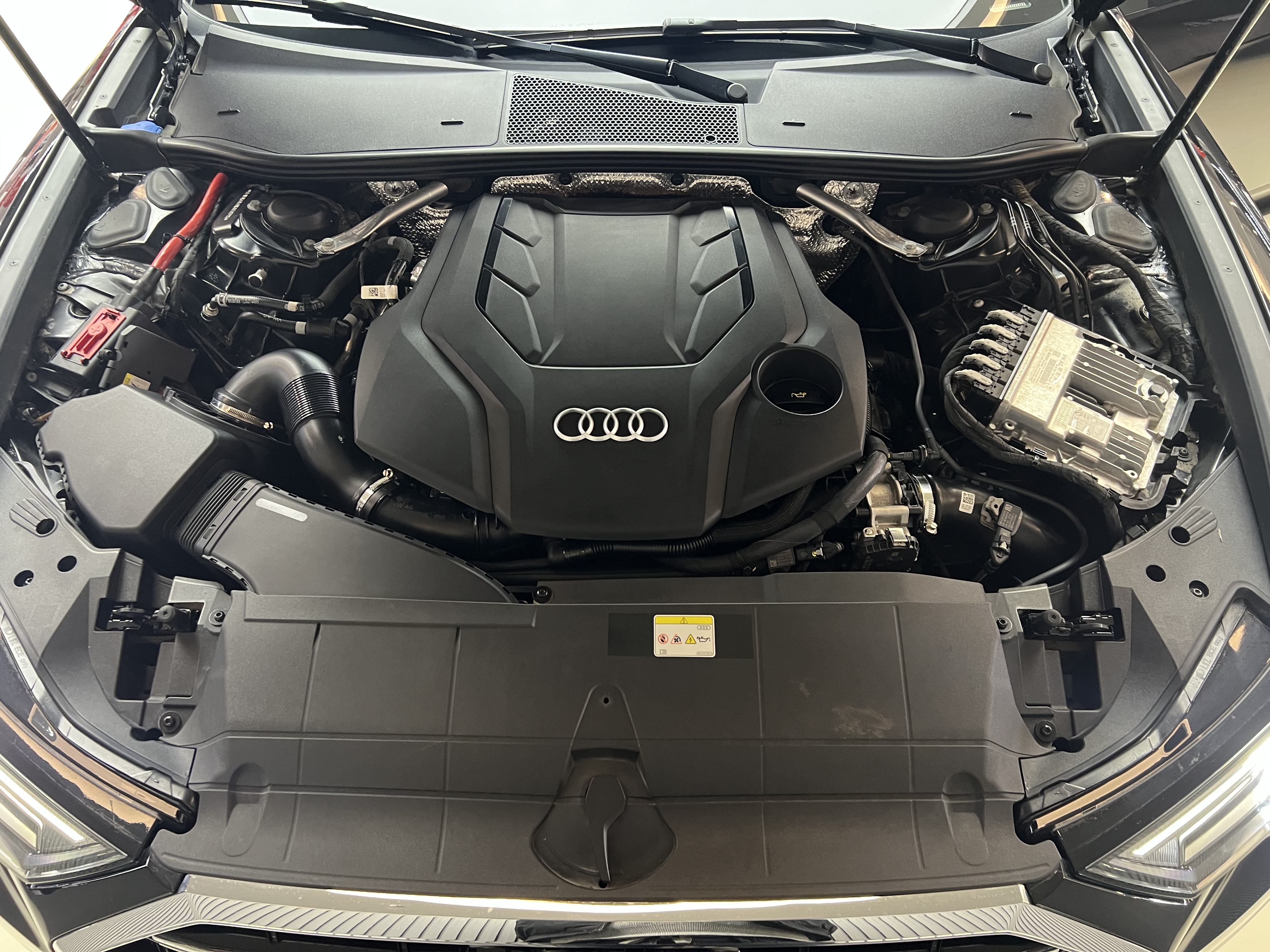 Audi A6L 2023 immagine di auto #20