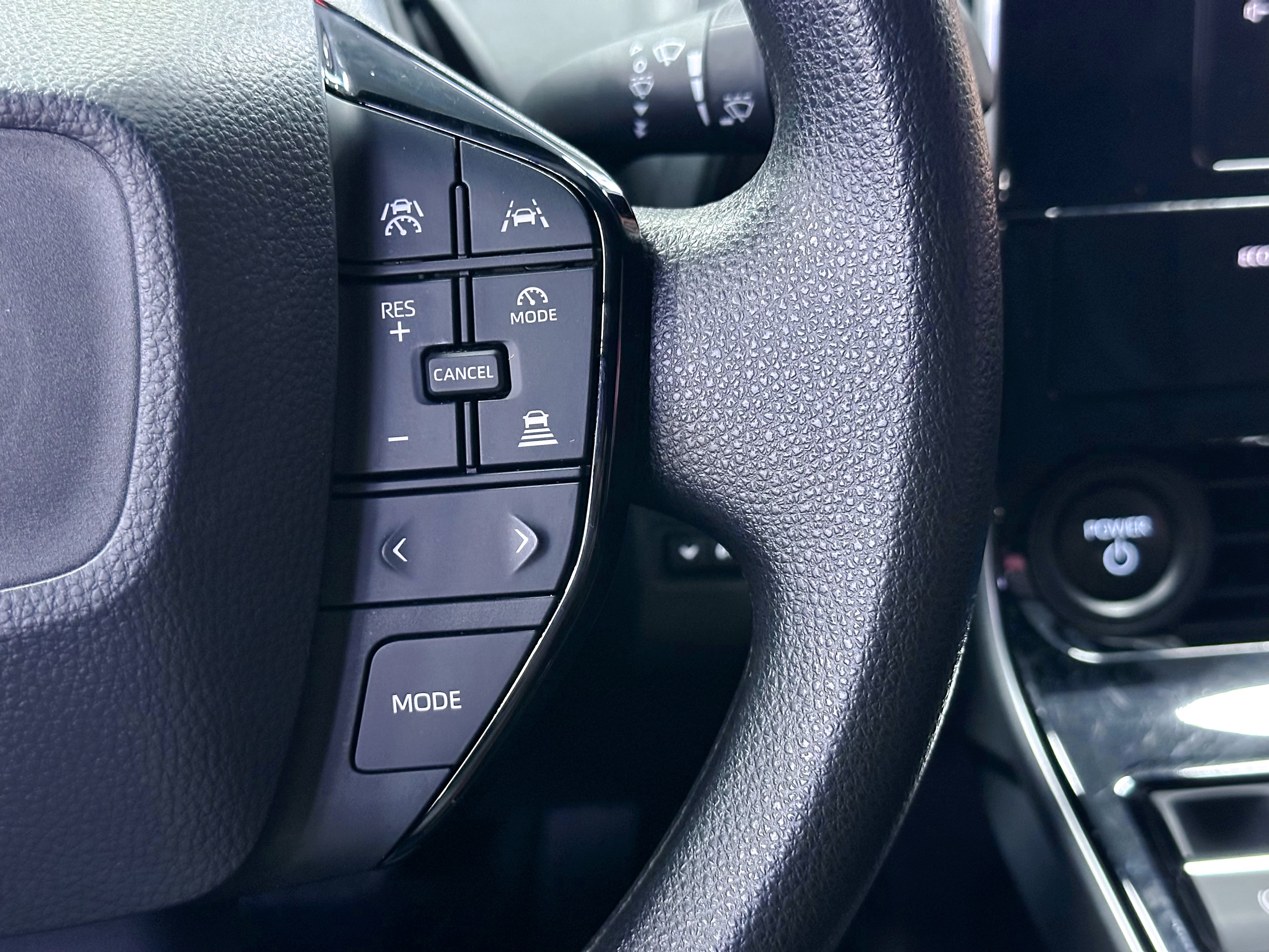 Toyota bZ4X 2023 immagine di auto #20