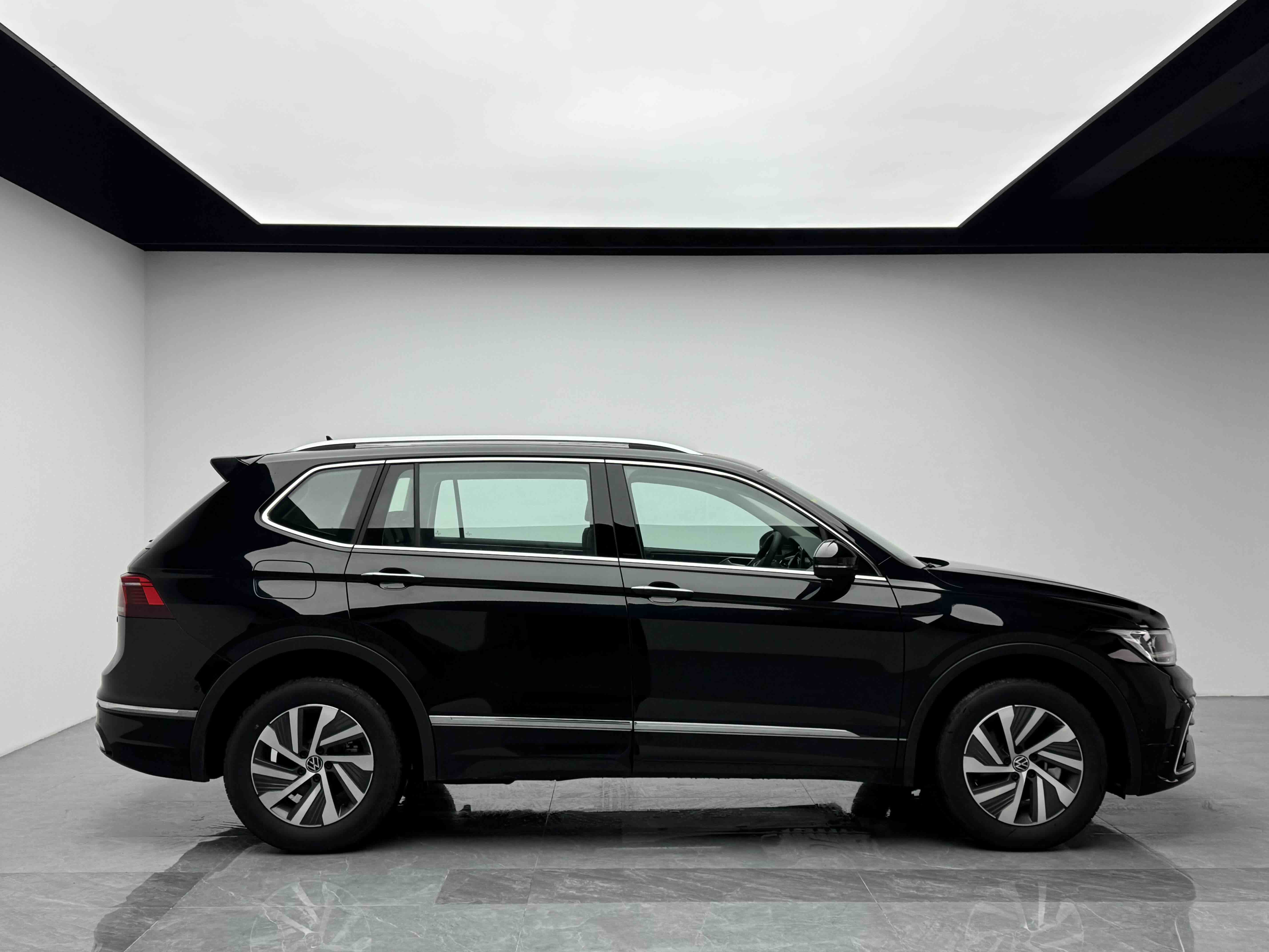 Volkswagen Tiguan L New Energy 2025 car image #20