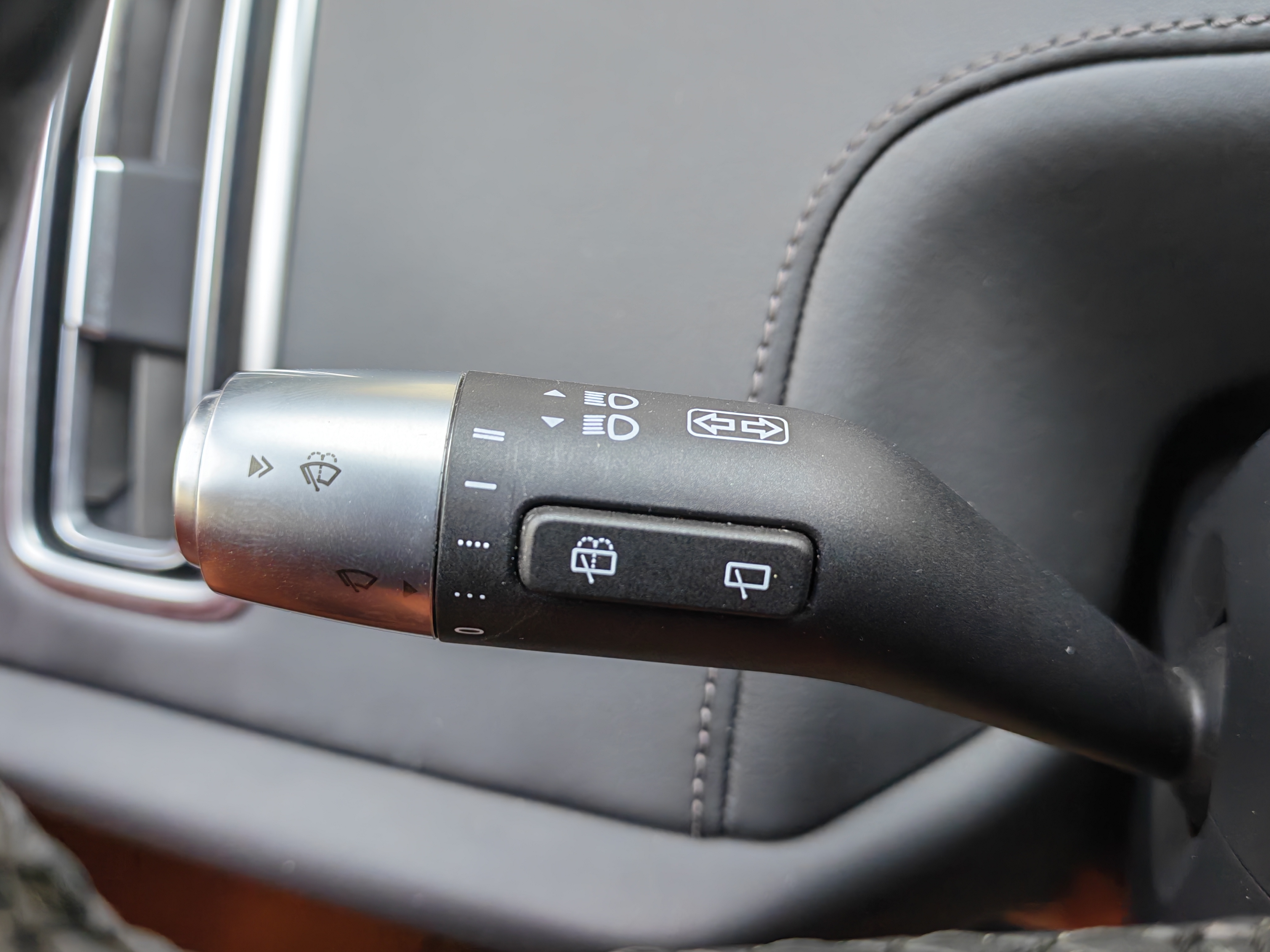 Li L7 2023 immagine di auto #20