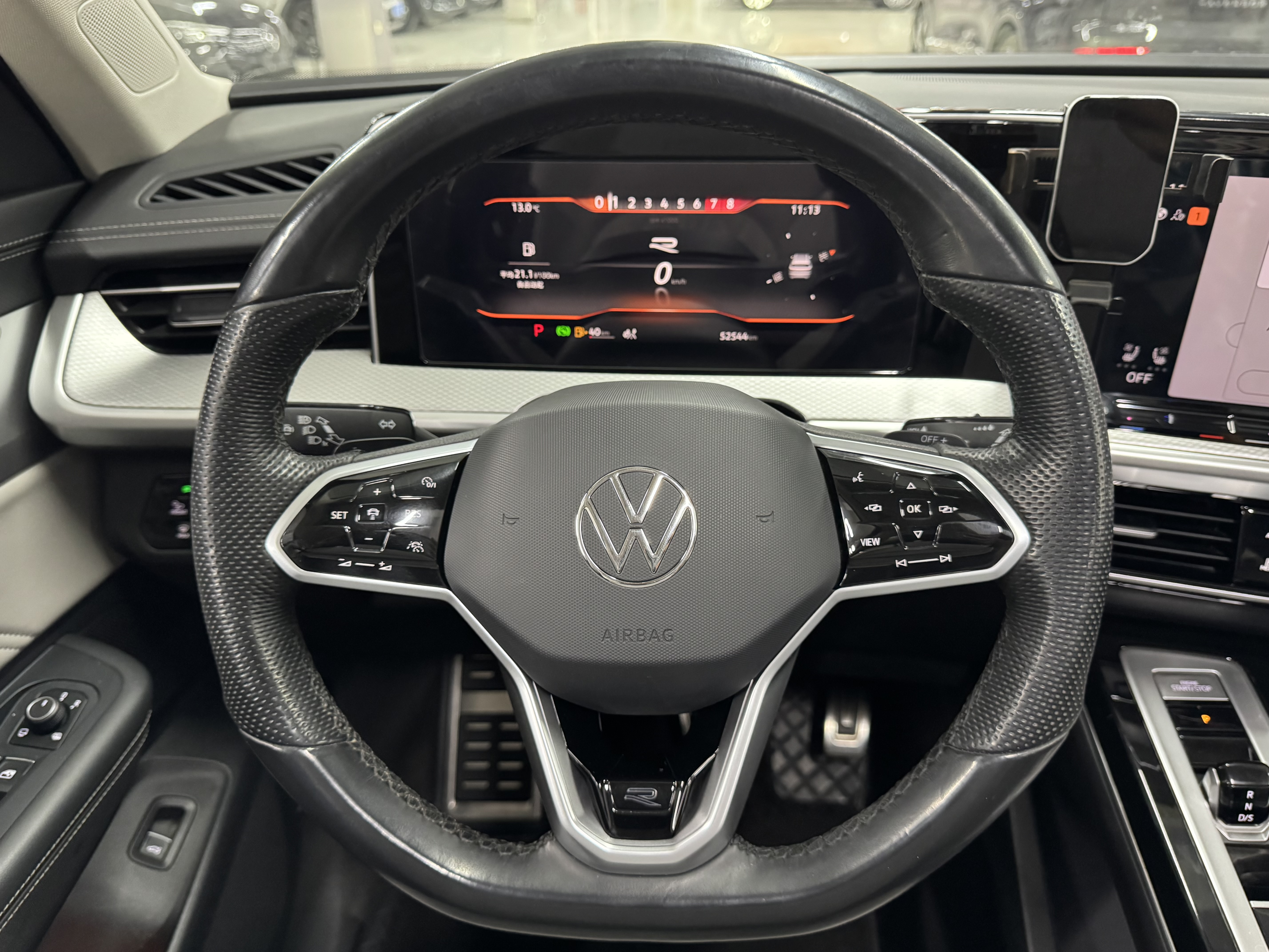 Volkswagen Tavendor 2024 immagine di auto #20