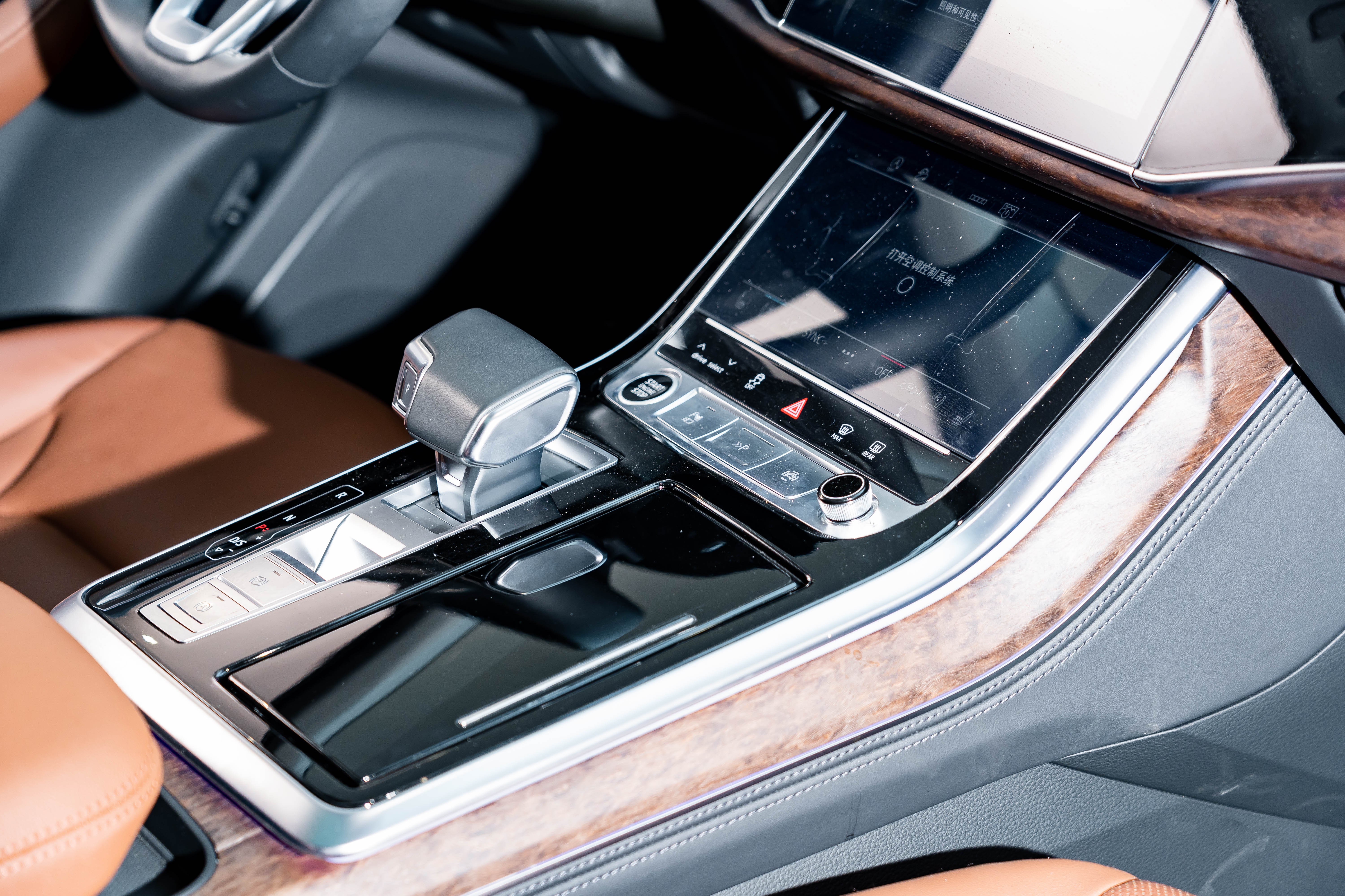 Audi Q7 2023 #20 Audi Q7 2023 car image #20