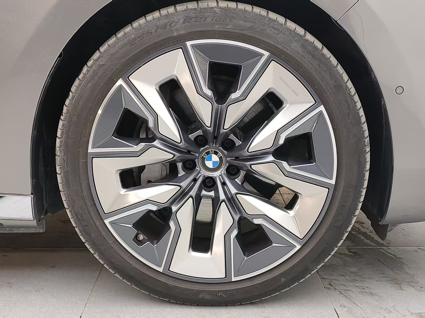 BMW i7 2023 #20 BMW i7 2023 car image #20