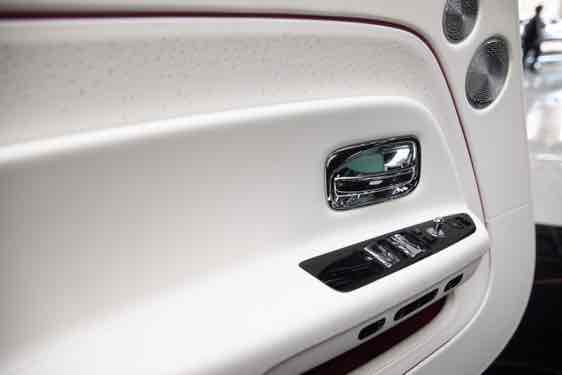 Rolls-Royce Spectre 2025 immagine di auto #20