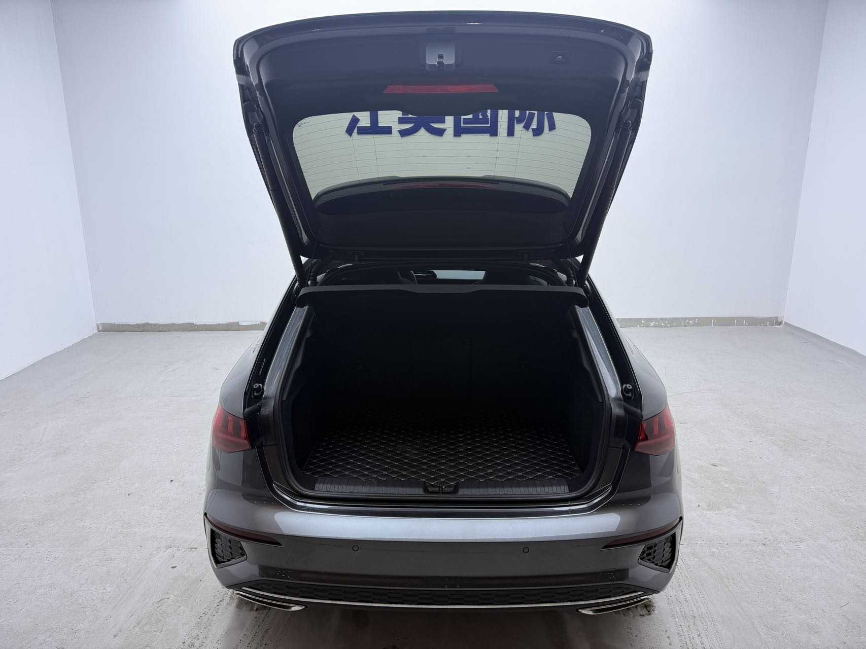 2023 #20 2023 imagem de carro #20