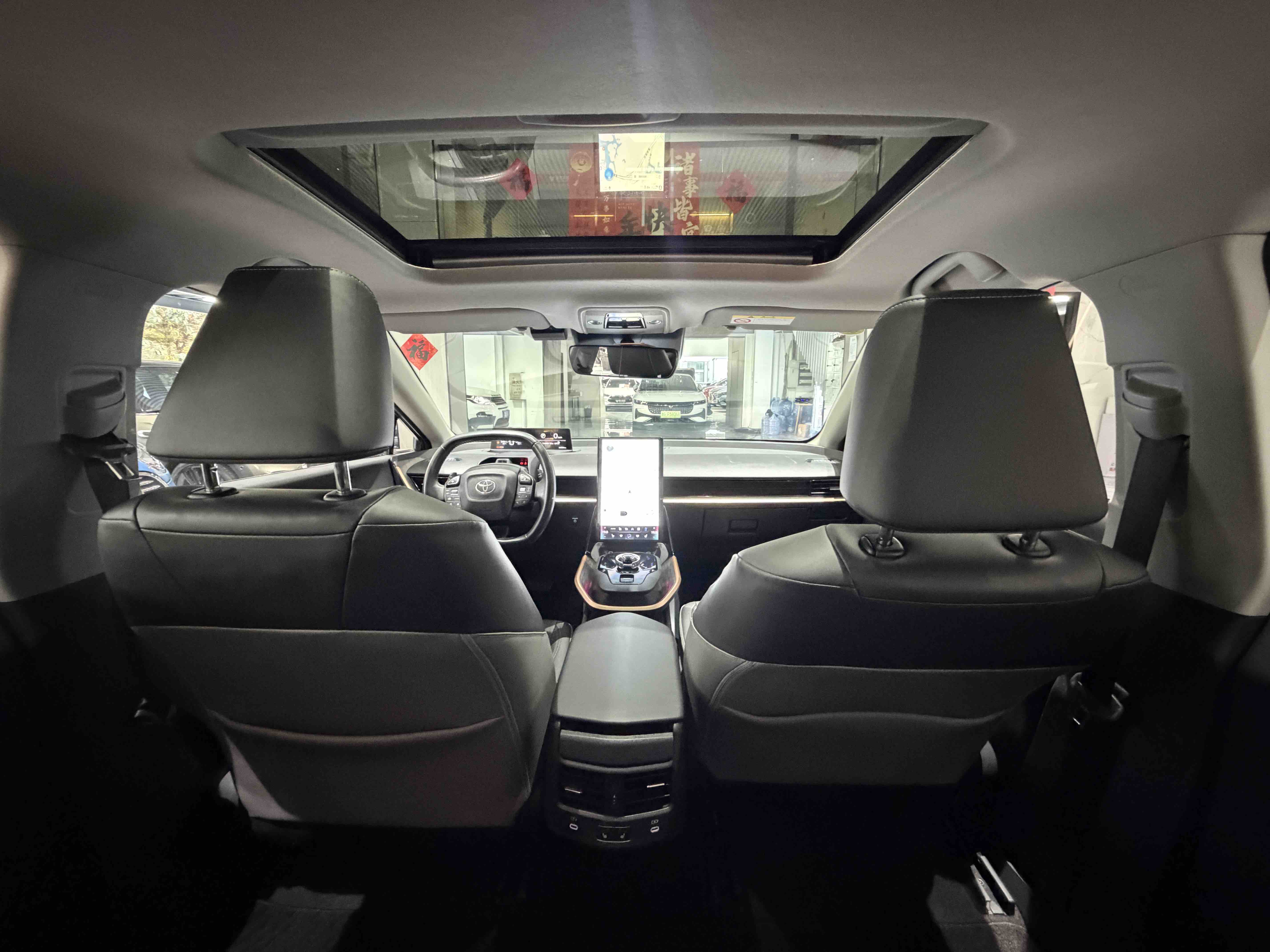 Toyota bZ3 2023 immagine di auto #20