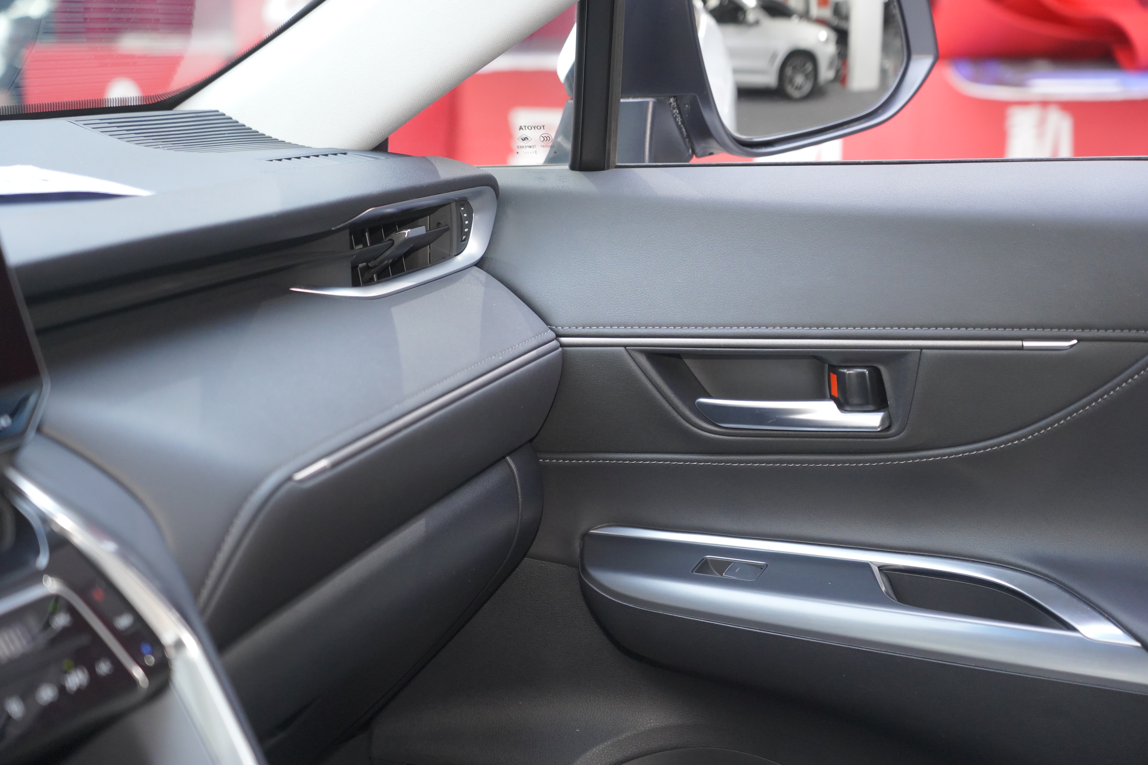 Toyota Venza 2024 car image #20