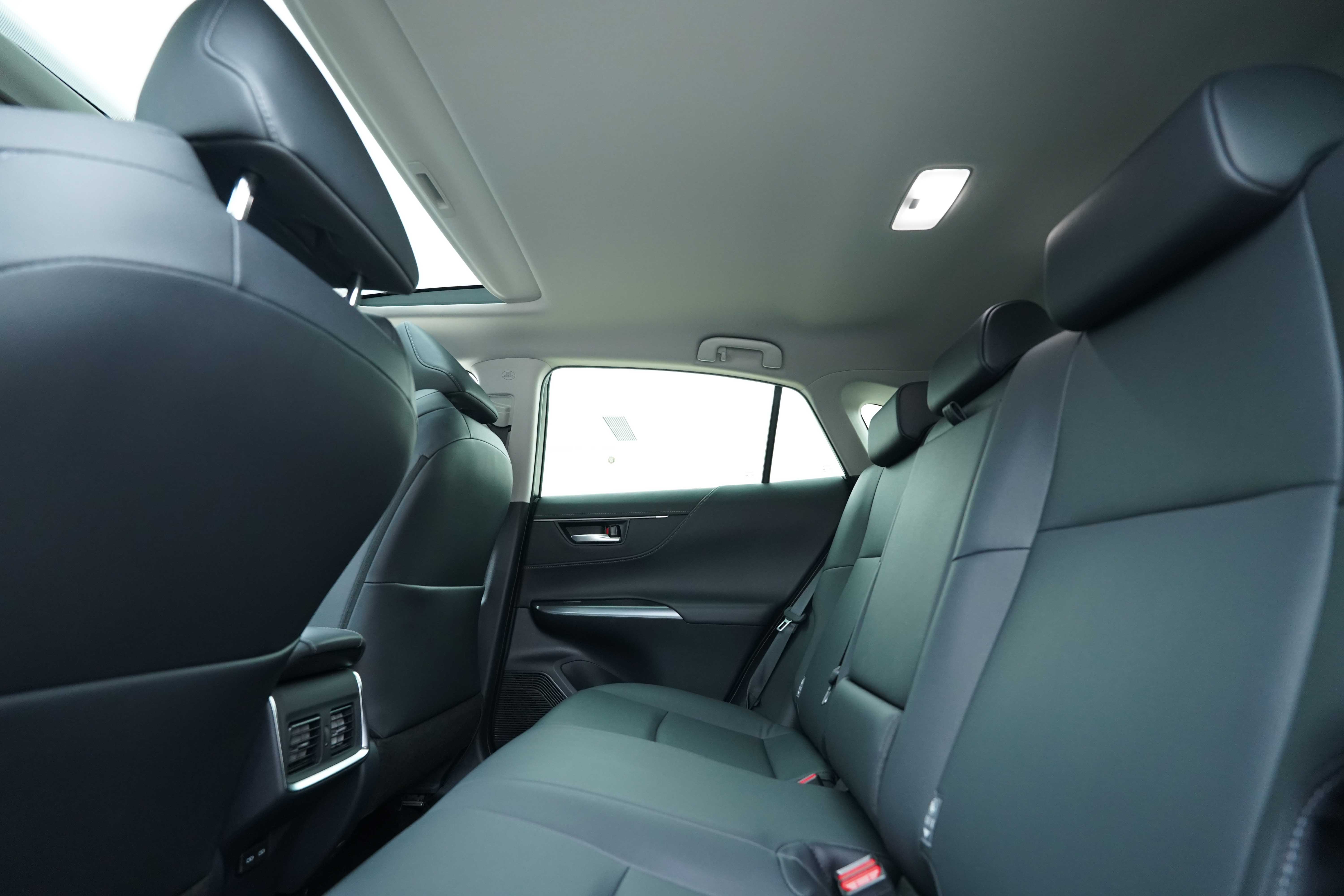 Toyota Venza 2024 صورة سيارة #20