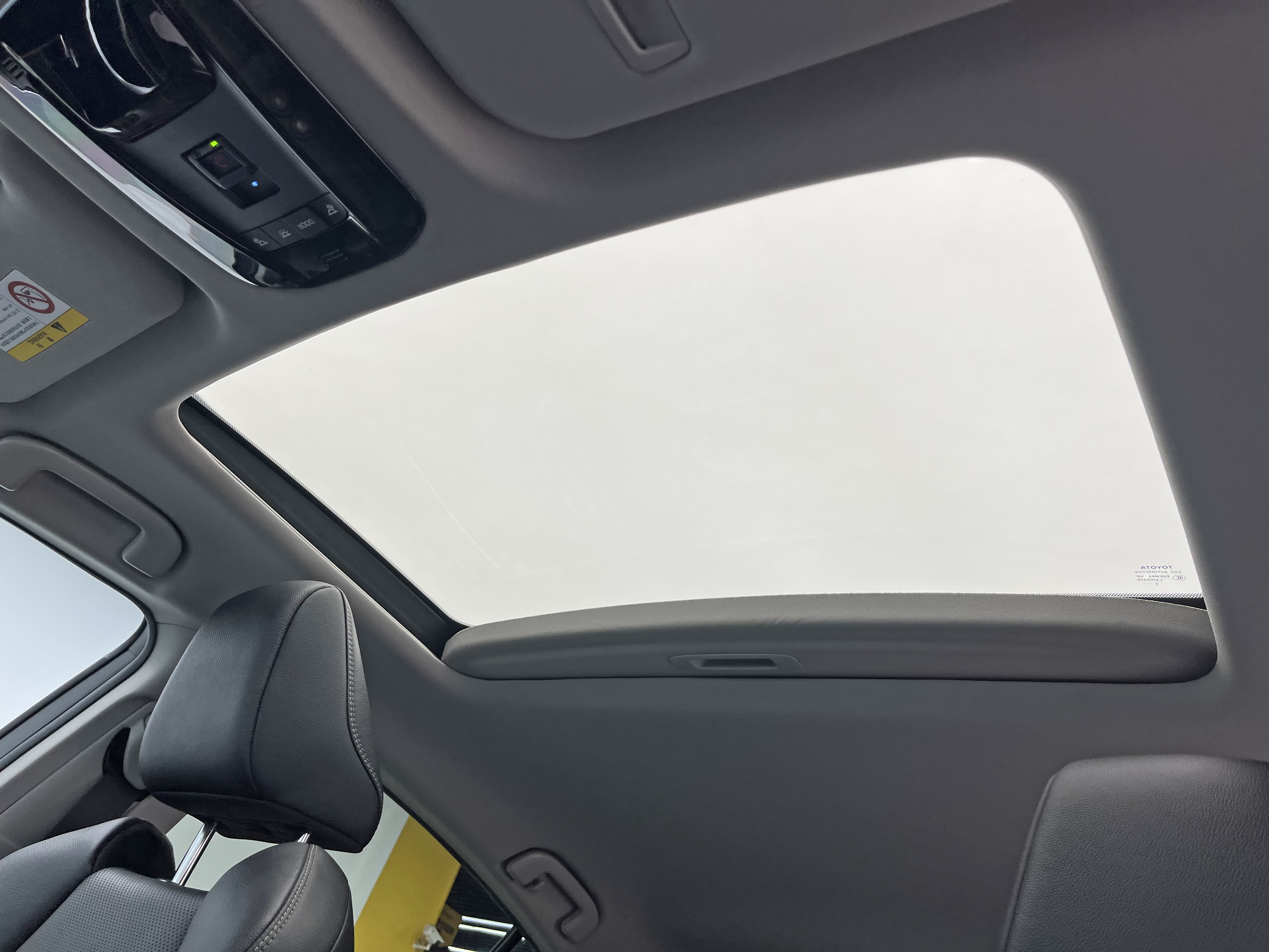 Toyota Venza 2024 car image #20