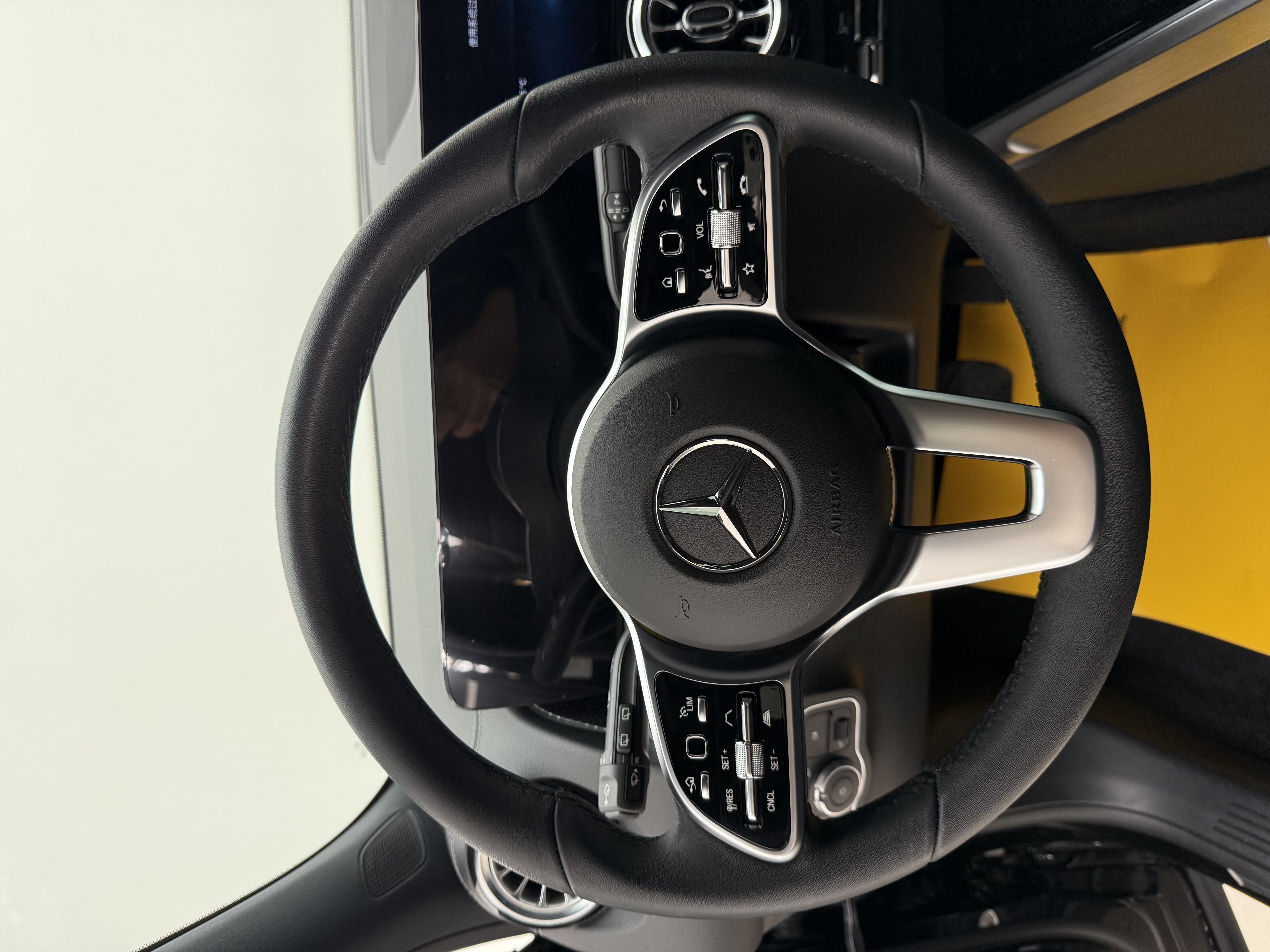 Mercedes-Benz EQB Class 2023 #20 Mercedes-Benz EQB Class 2023 car image #20