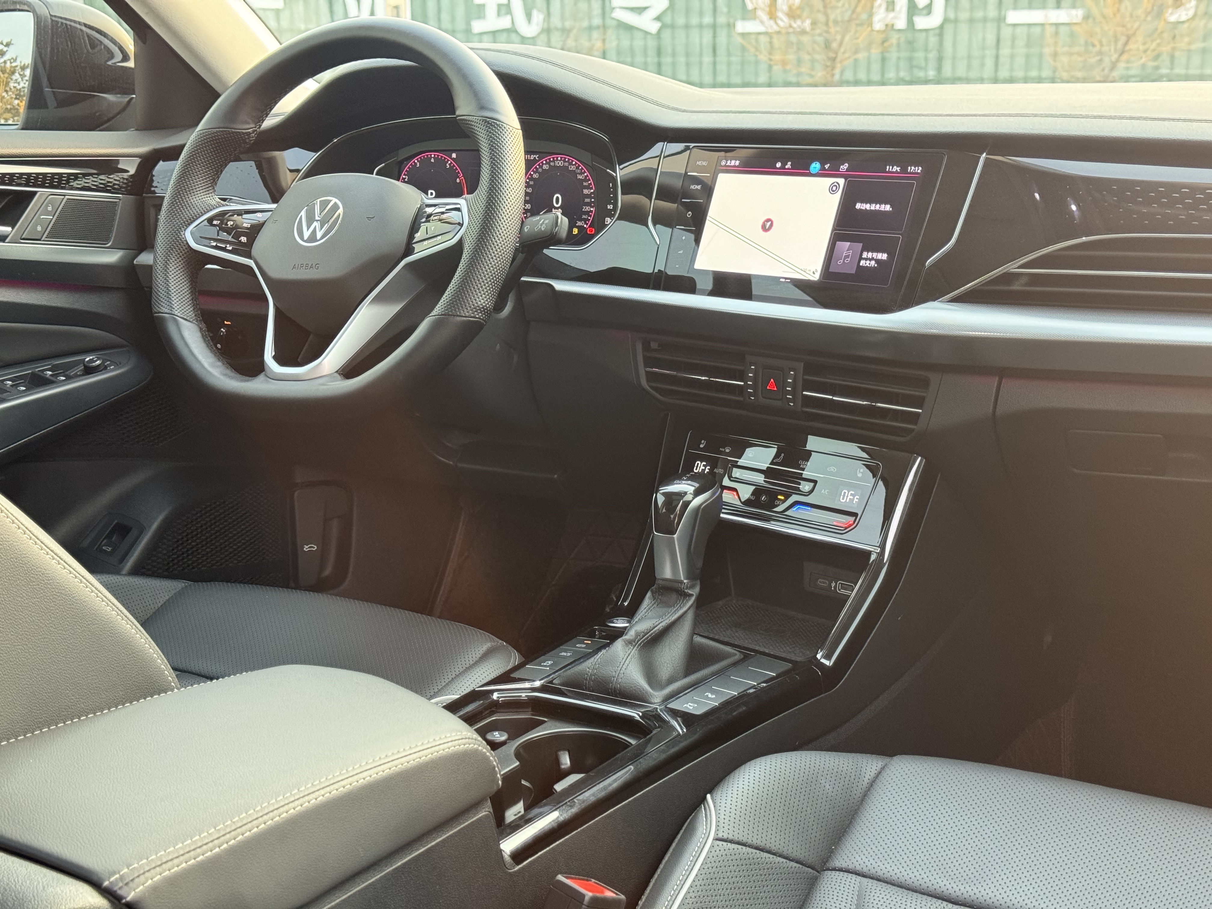 Volkswagen Passat 2023 immagine di auto #20