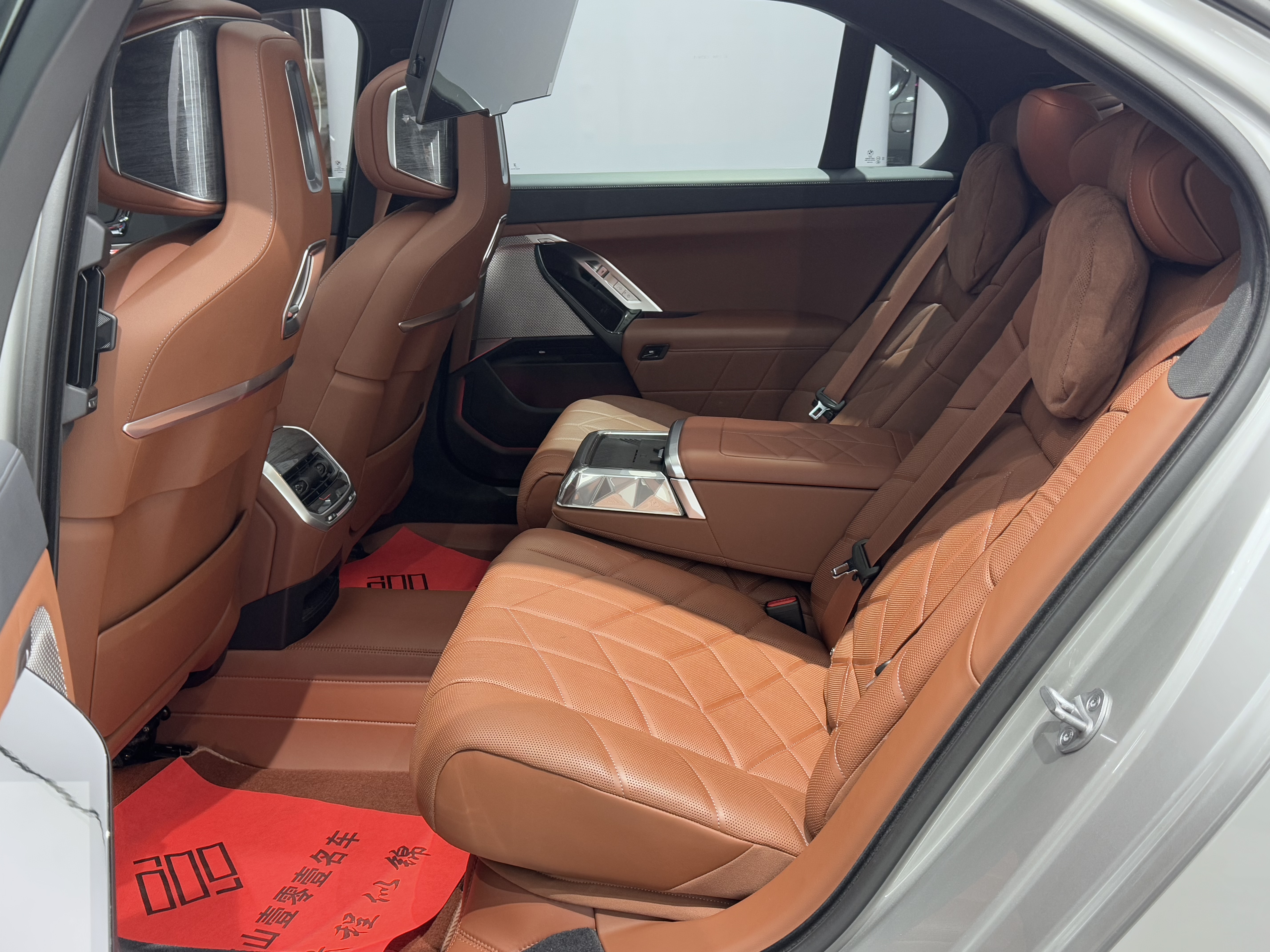 BMW i7 2023 immagine di auto #20