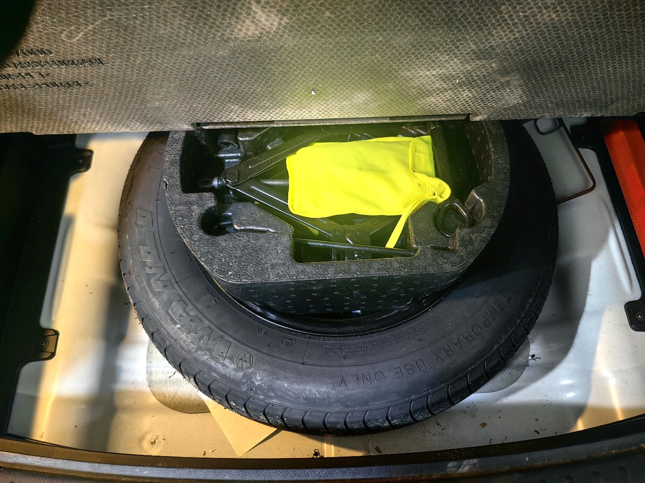 起亚 赛图斯 2023 汽车图片 #20