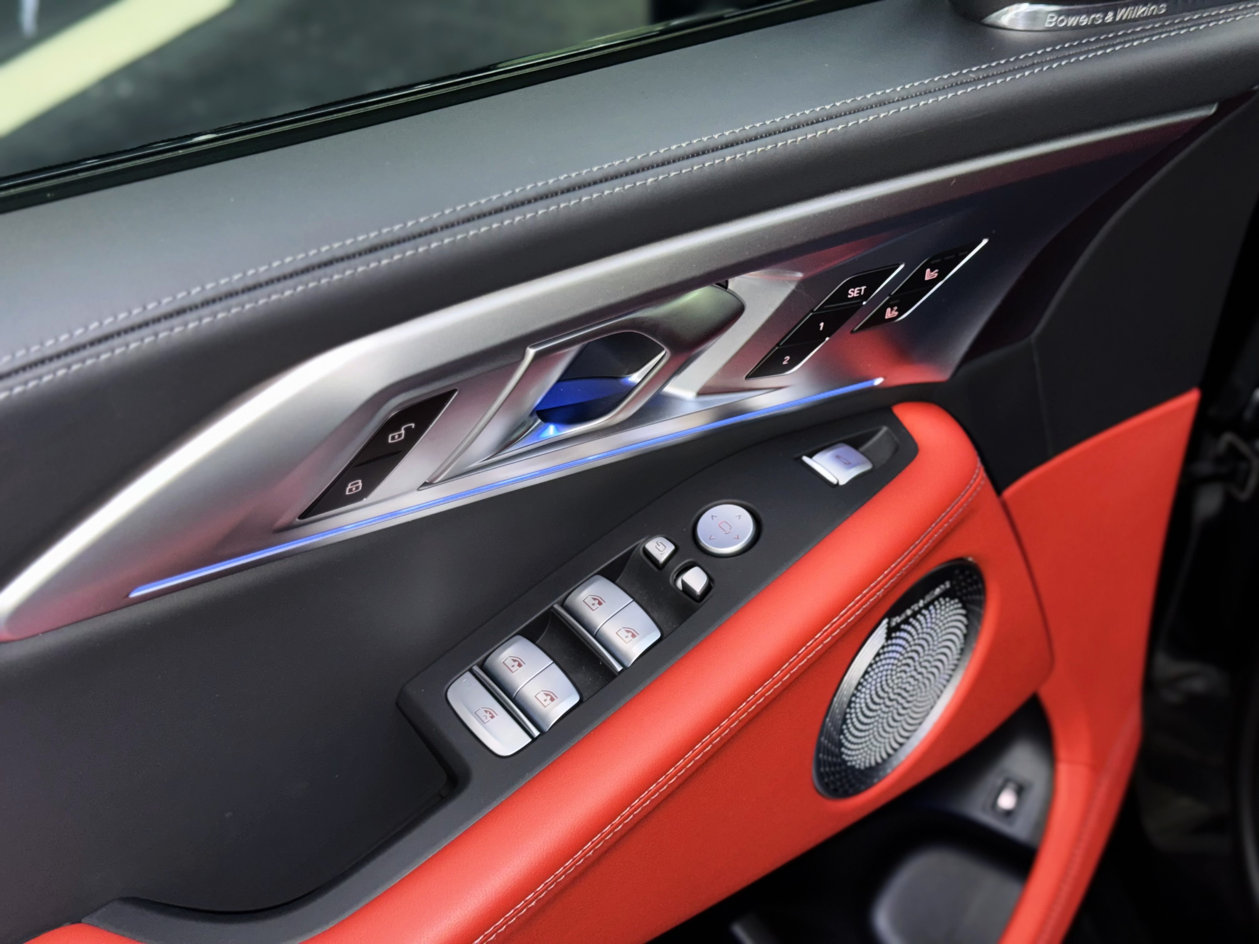 BMW XM 2025 صورة سيارة #20