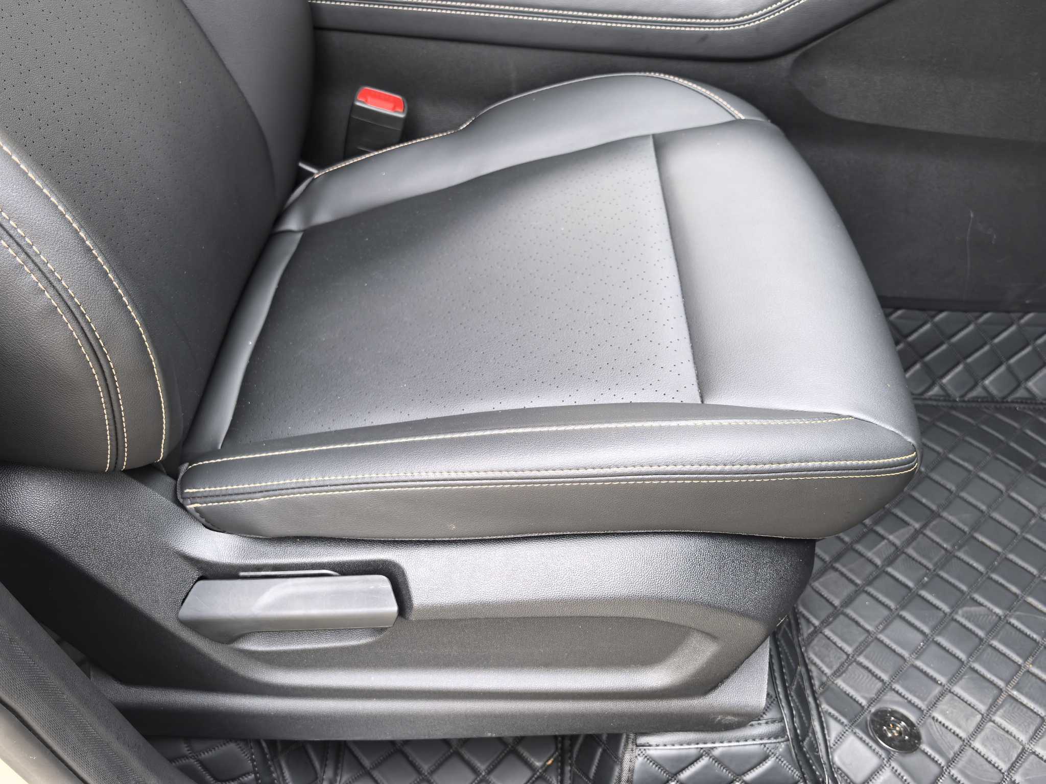 Wuling Xingyun 2024 #20 Wuling Xingyun 2024 car image #20