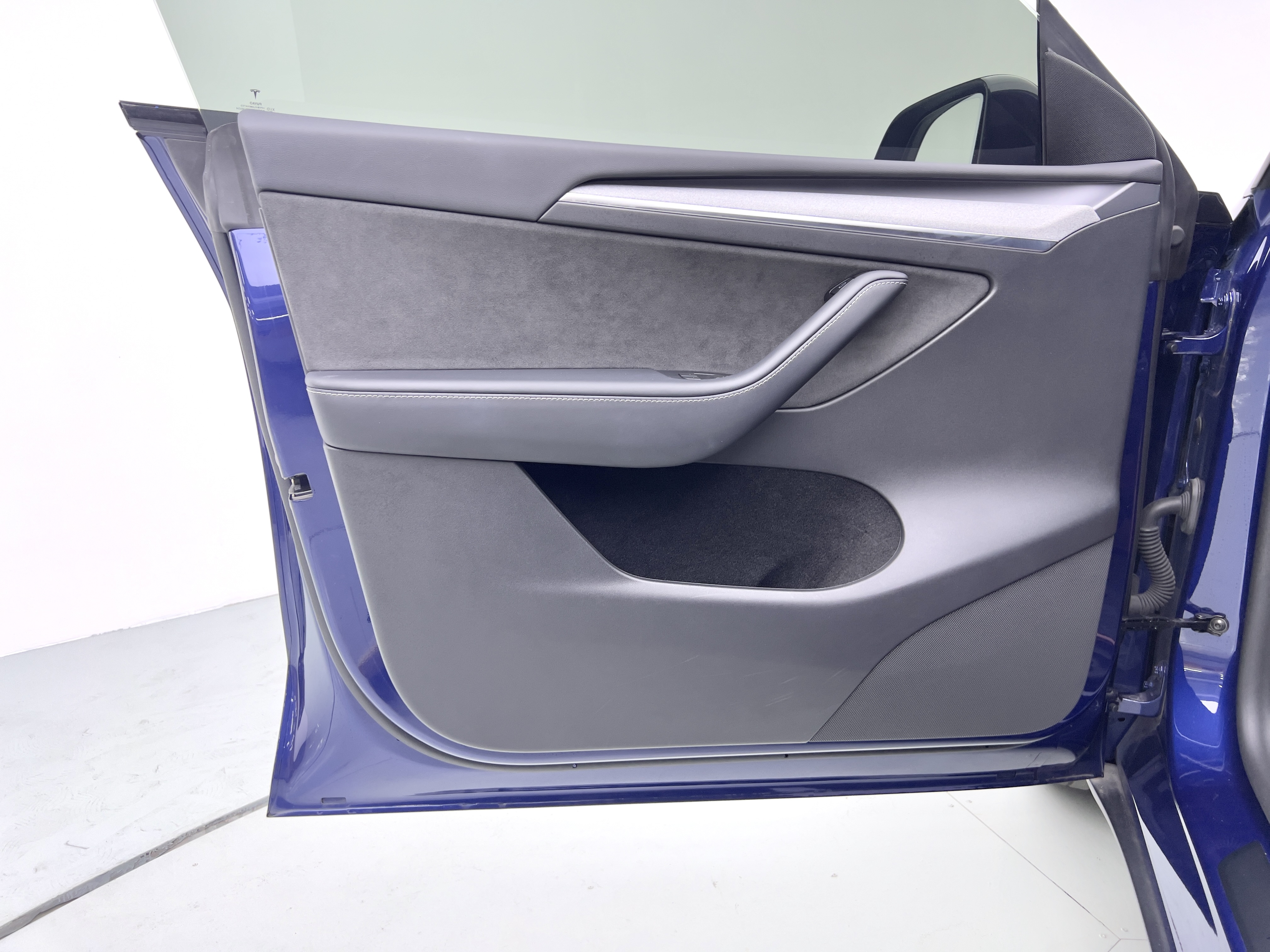 Tesla Model Y 2023 #20 Tesla Model Y 2023 car image #20
