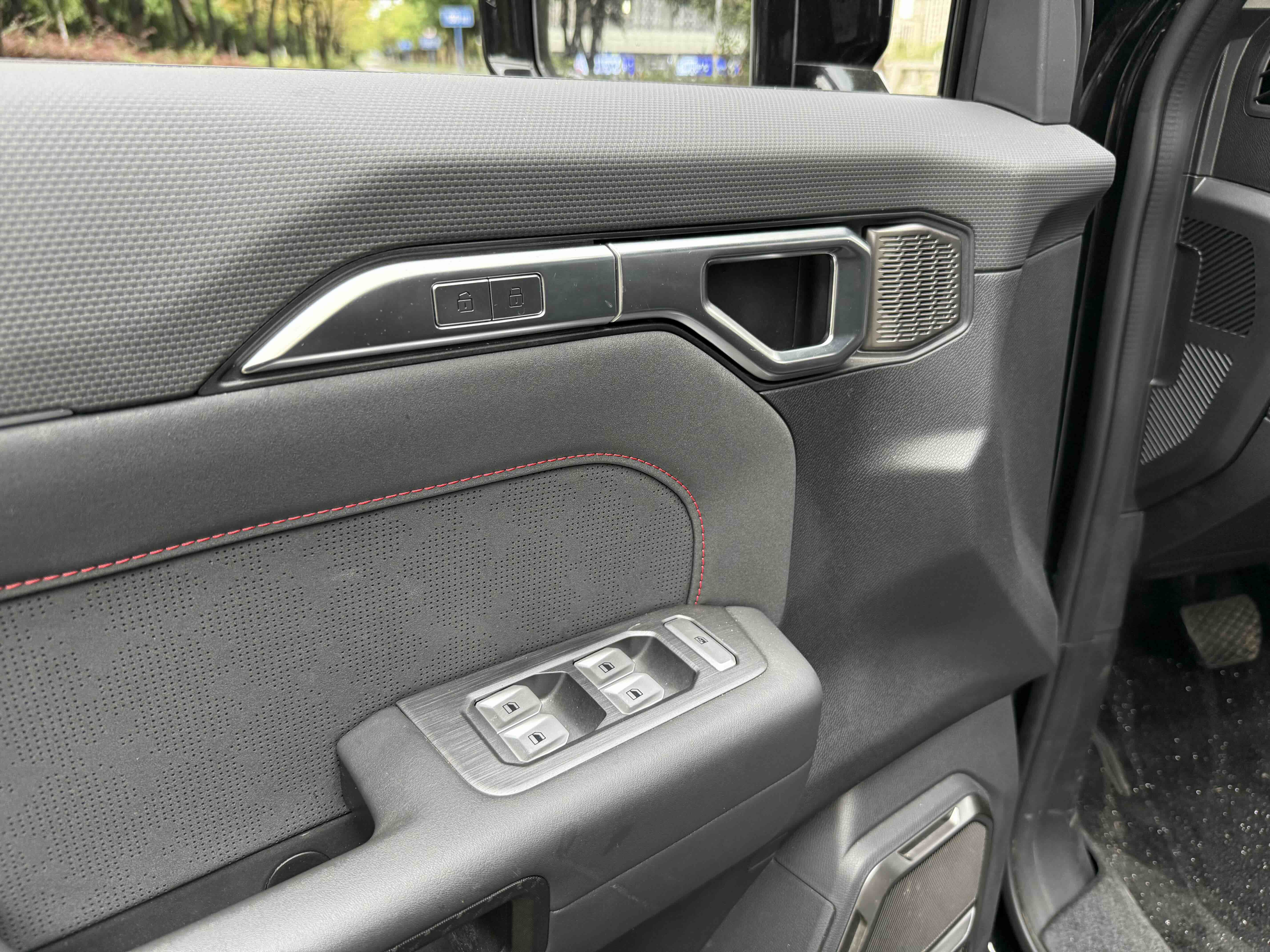 Jetour Traveller 2023 car image #20